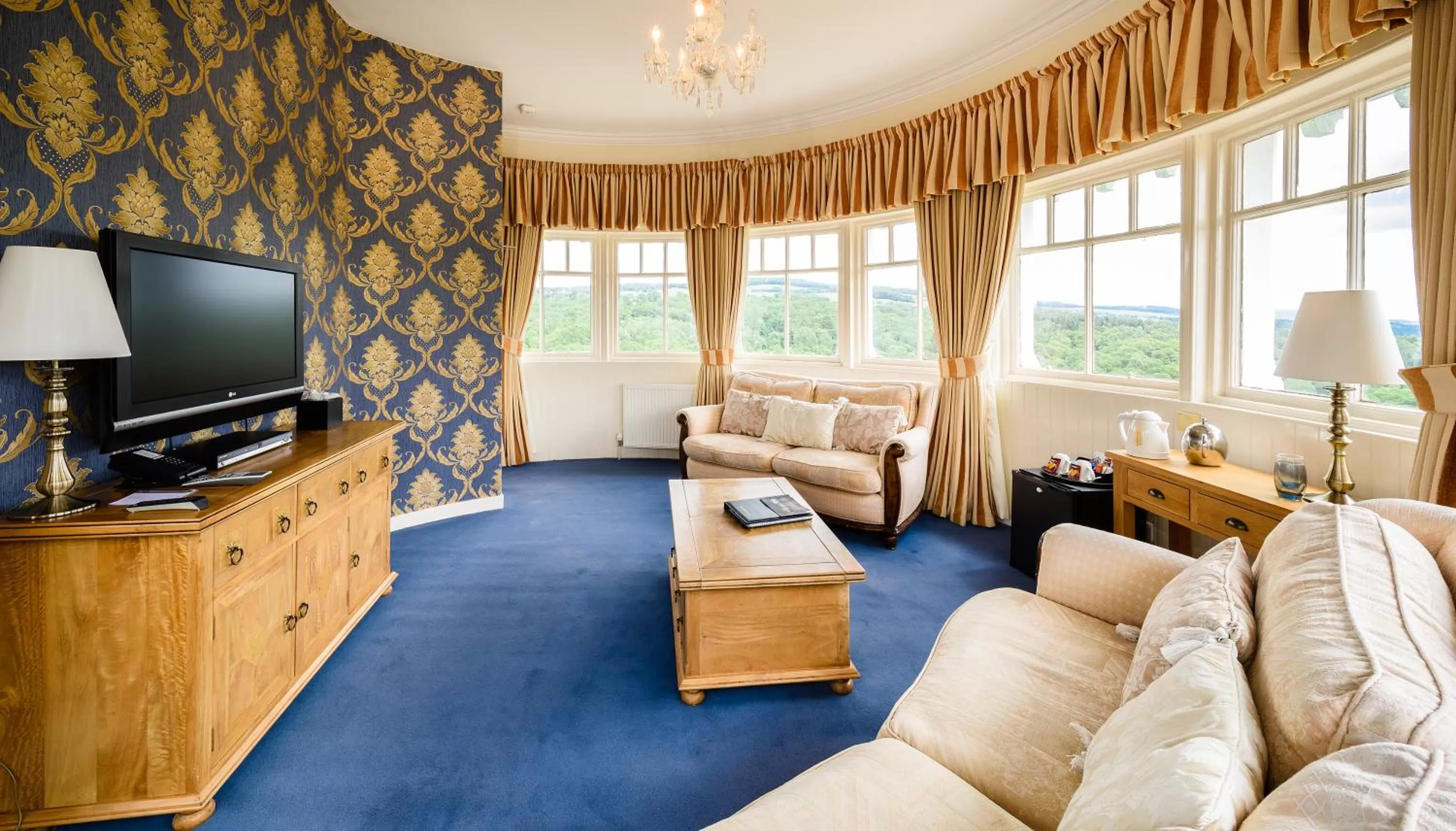 Living room in The Atholl Palace