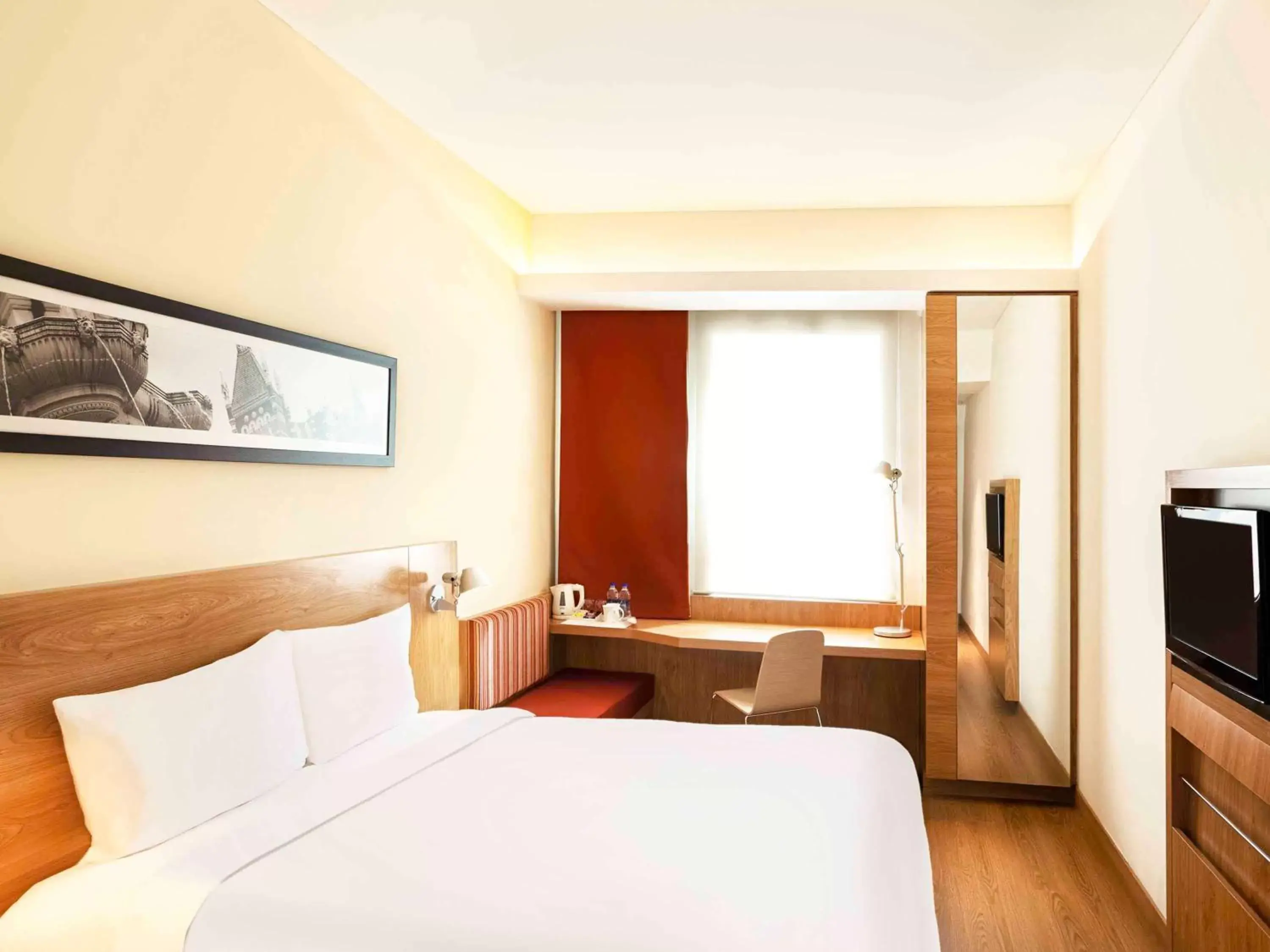 Bedroom, Bed in ibis Navi Mumbai - An Accor Brand