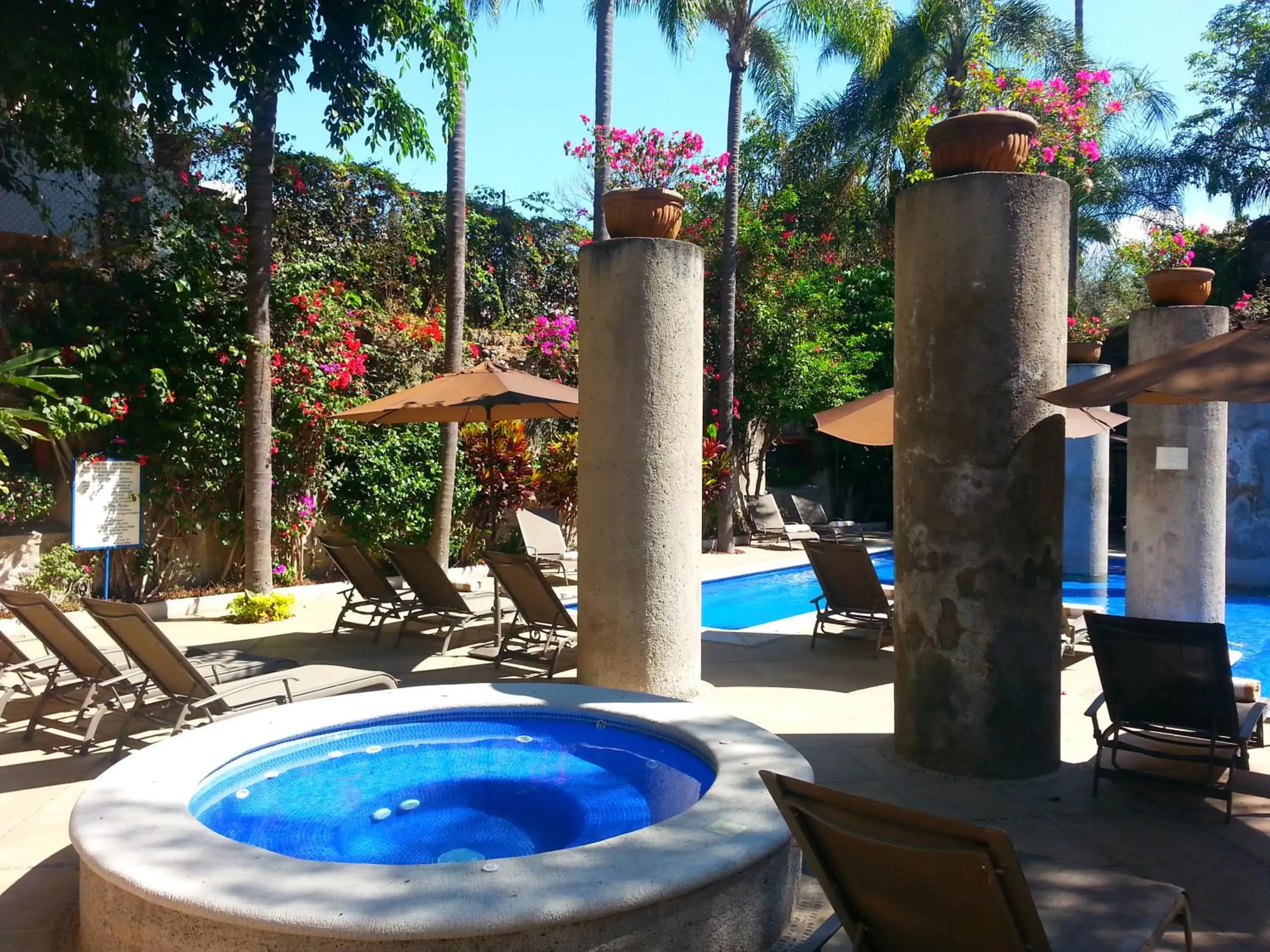 Swimming Pool in Hotel & Spa Hacienda de Cort