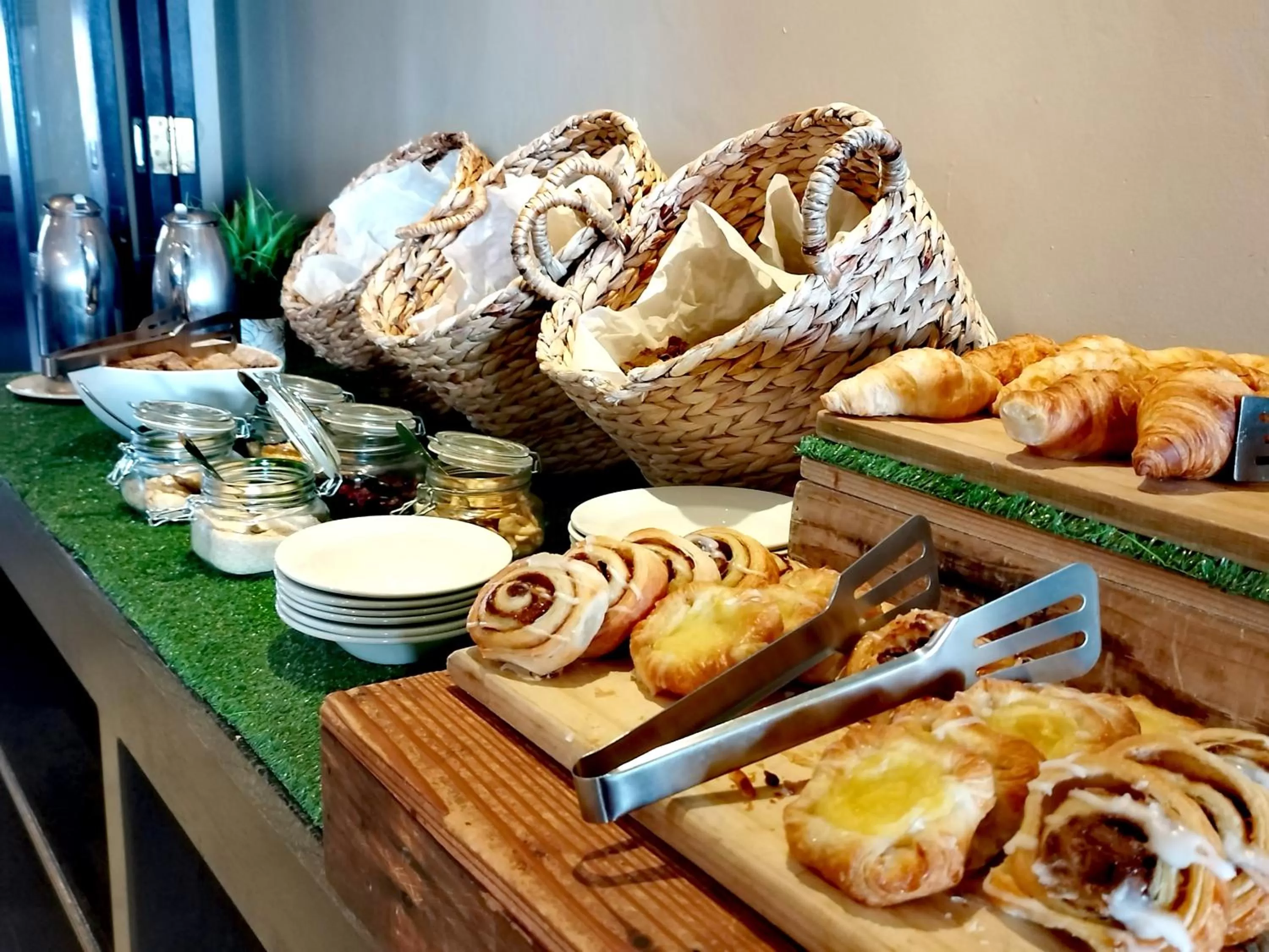 Food and drinks in Protea Hotel by Marriott Bloemfontein