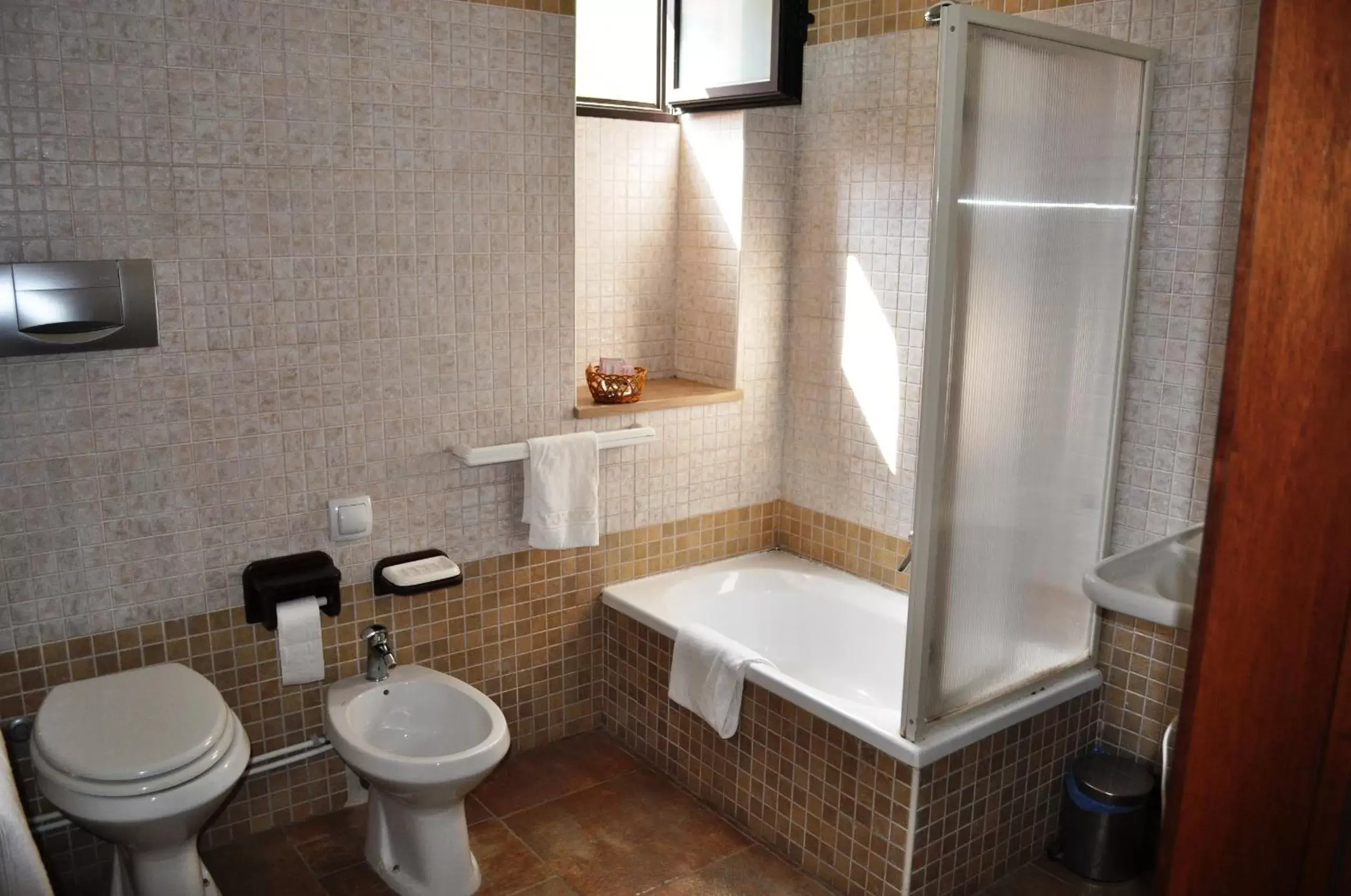 Bathroom in Grikò Country Hotel