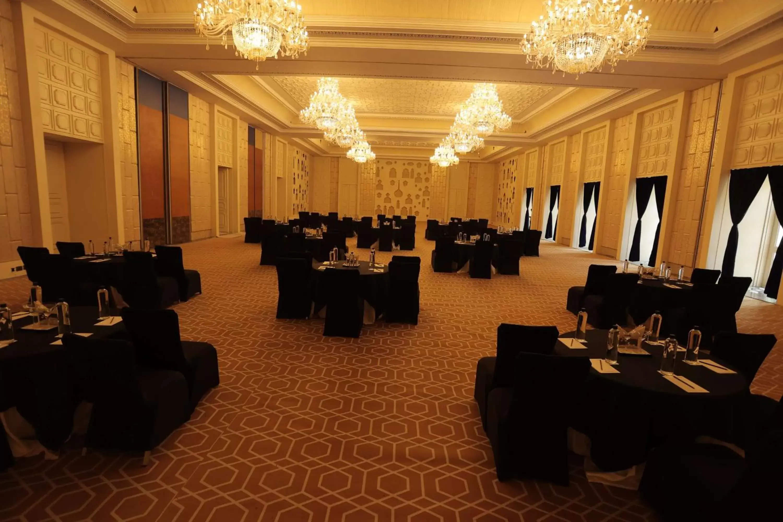 Banquet/Function facilities, Banquet Facilities in Radisson Blu Udaipur Palace Resort & Spa