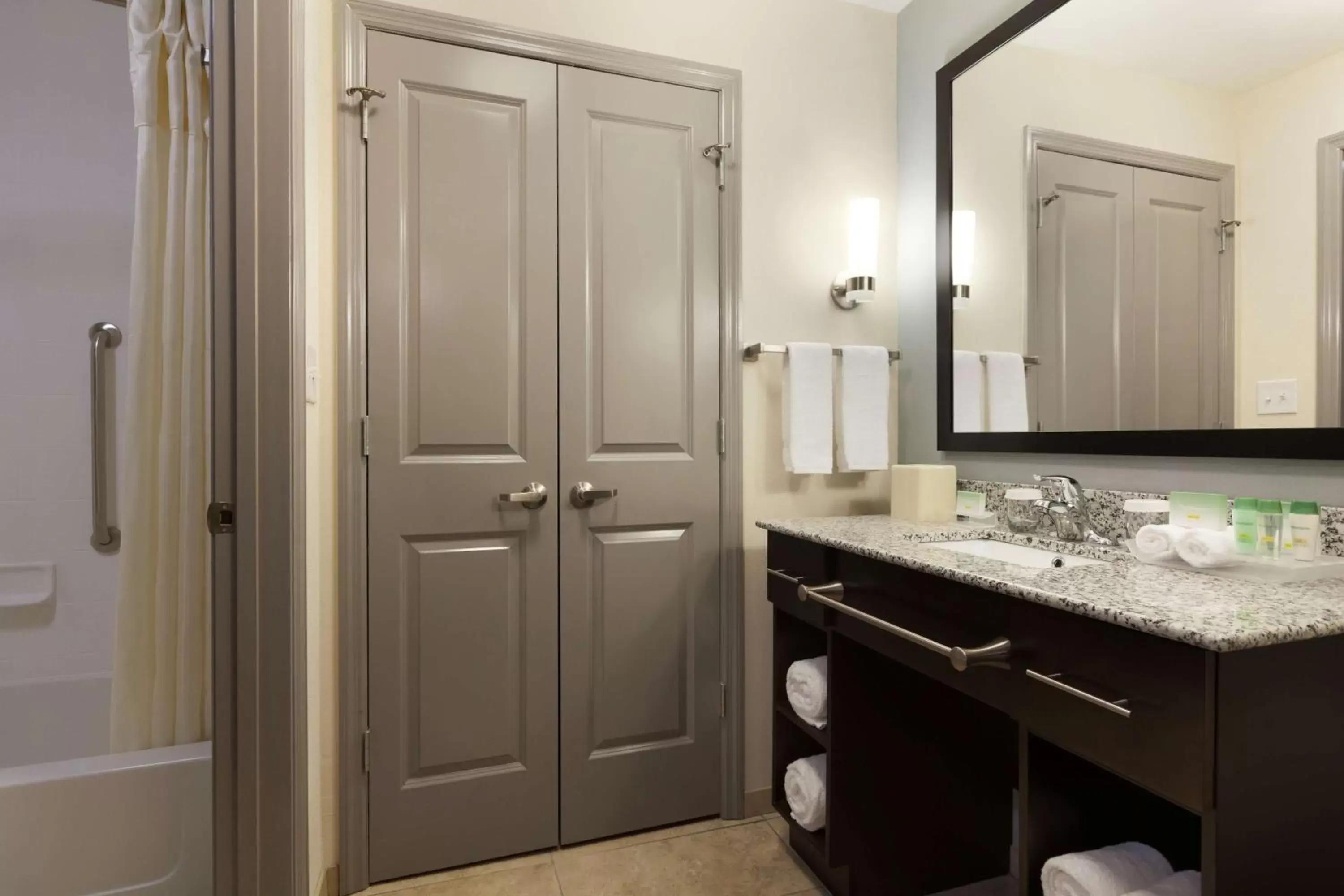 Bathroom in Homewood Suites by Hilton Huntsville-Downtown