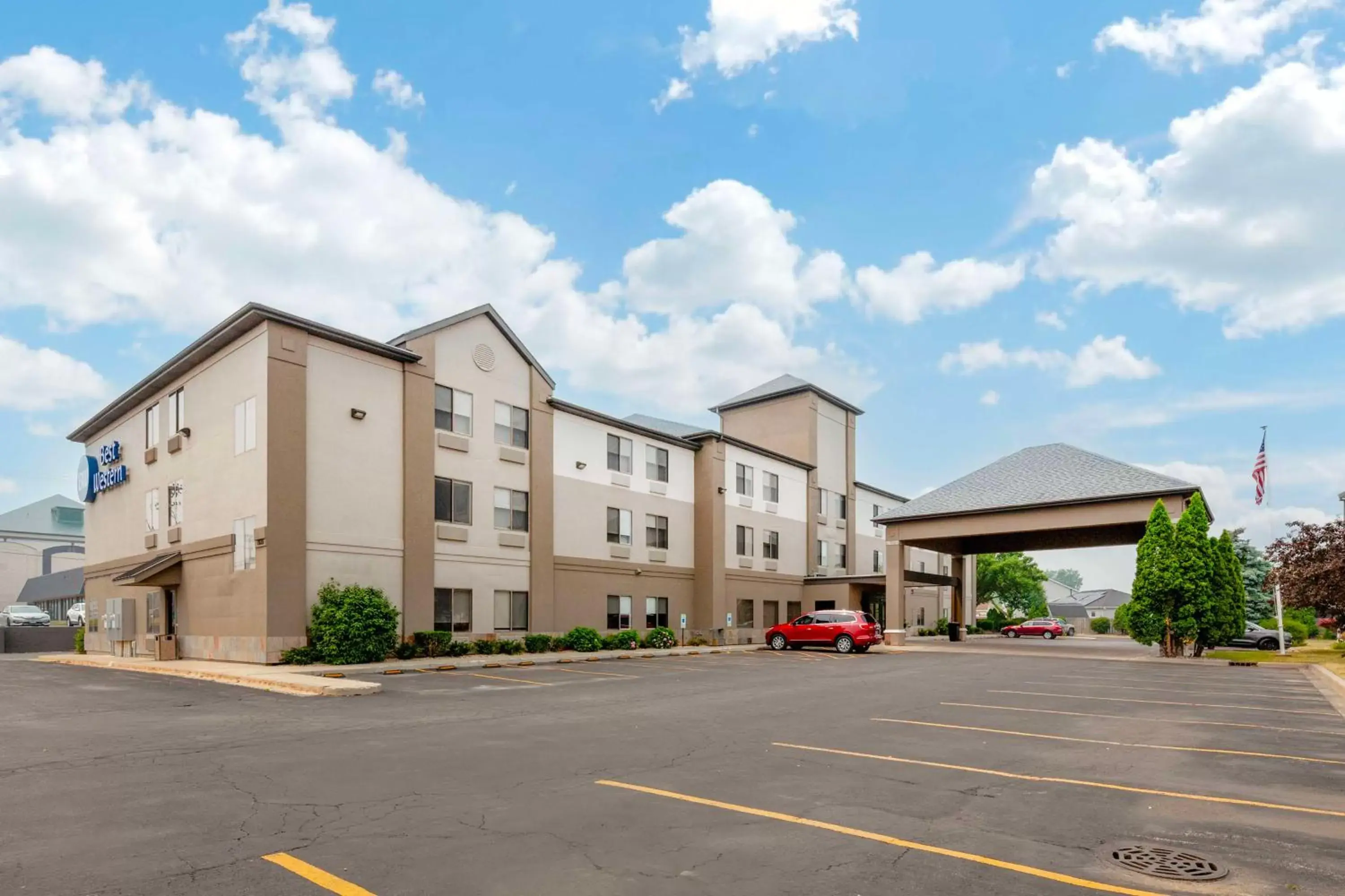 Property Building in Best Western Sycamore Inn