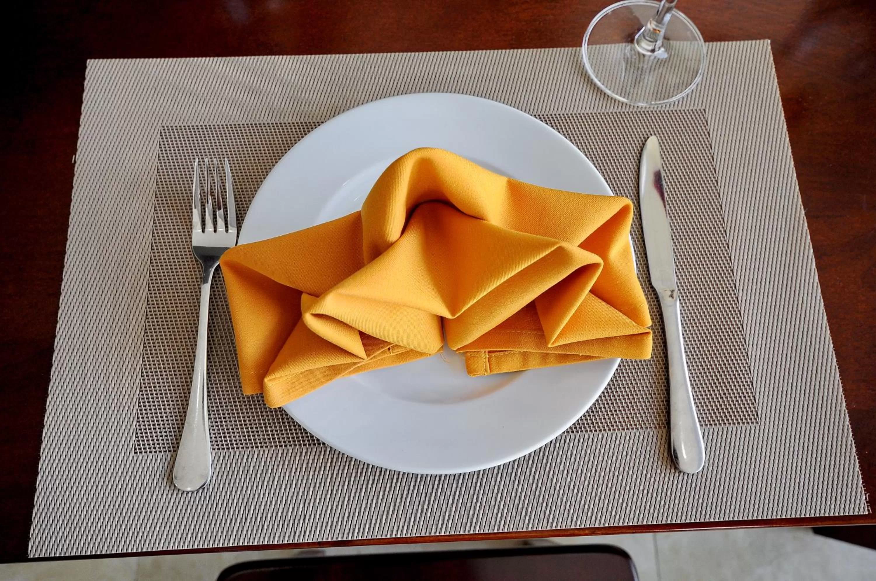 Restaurant/places to eat in Rigel Hotel