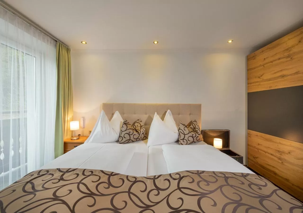 Photo of the whole room, Bed in GRUBERS, Hotel Appartments Gastein