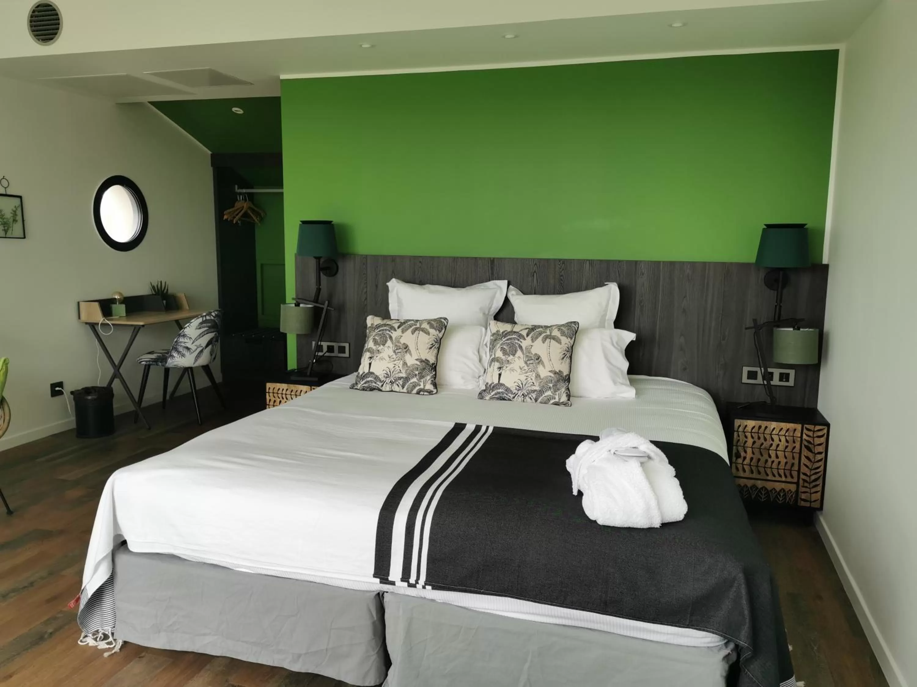 Bedroom, Bed in Hotel Le Paddock