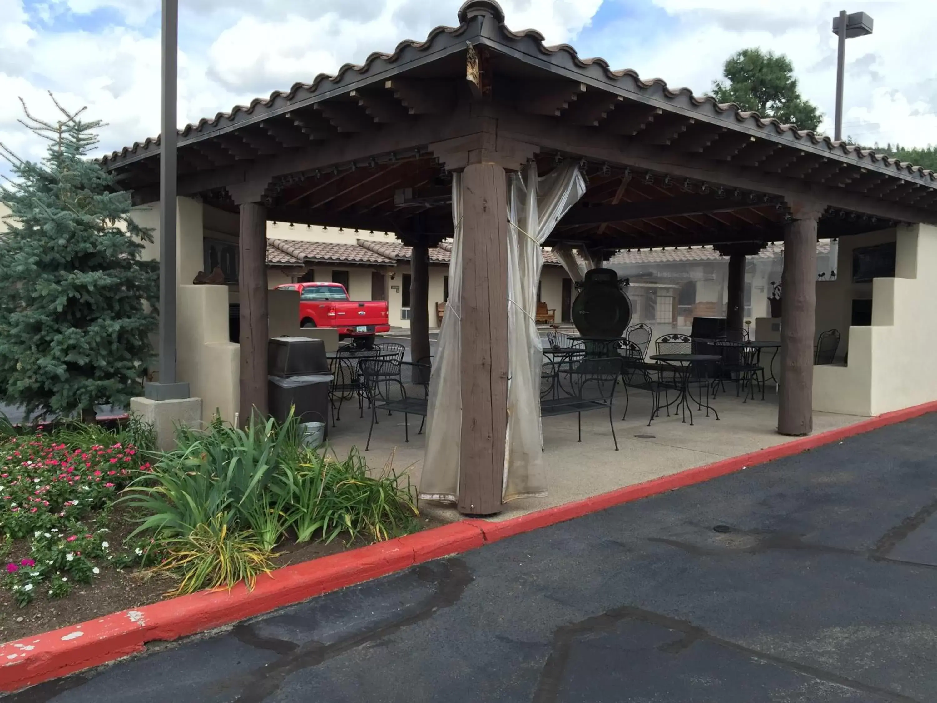 Patio in The Lodge on Route 66