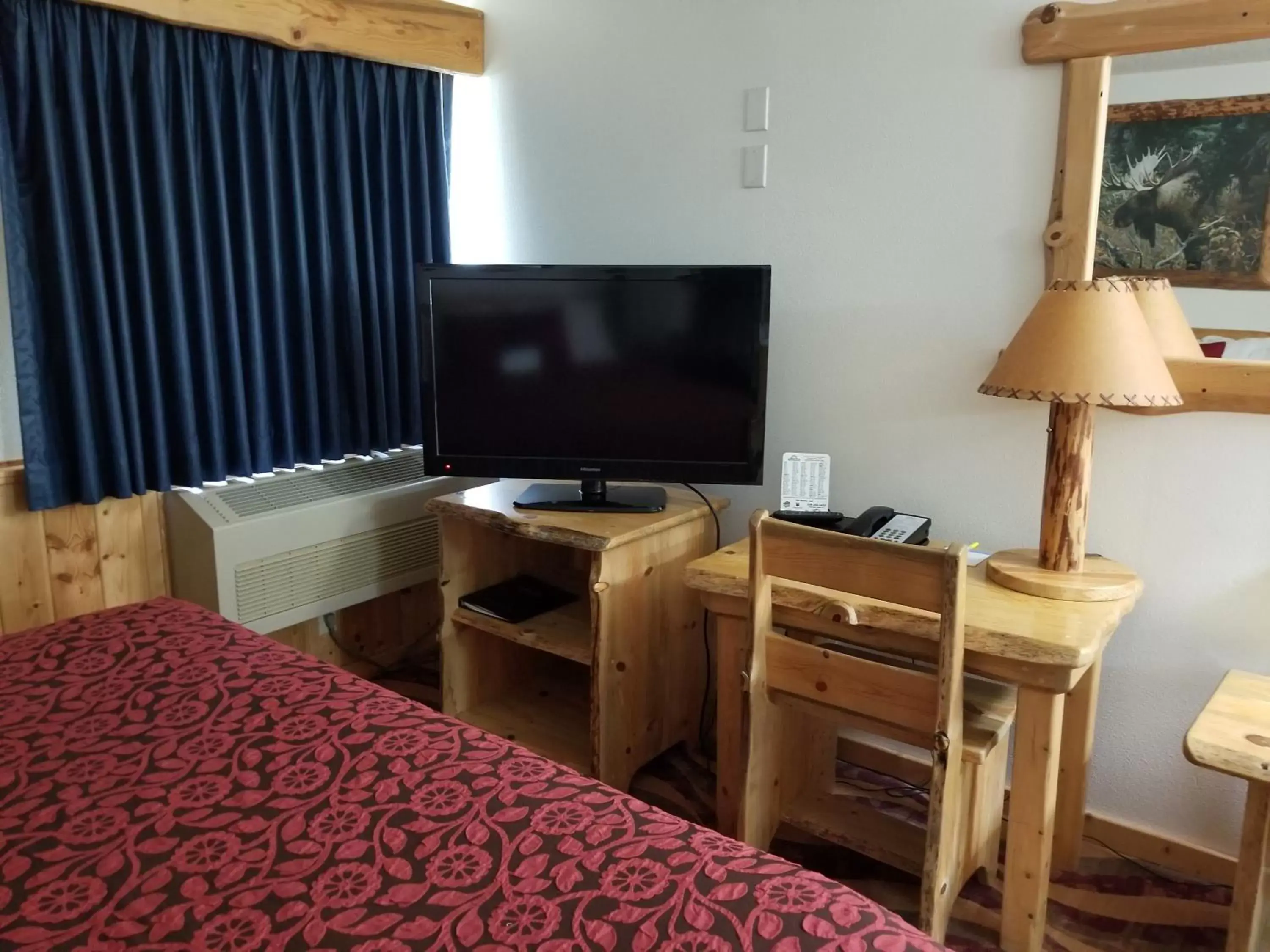 Bedroom in Days Inn by Wyndham Sandpoint Bedroom in Days Inn by Wyndham Sandpoint