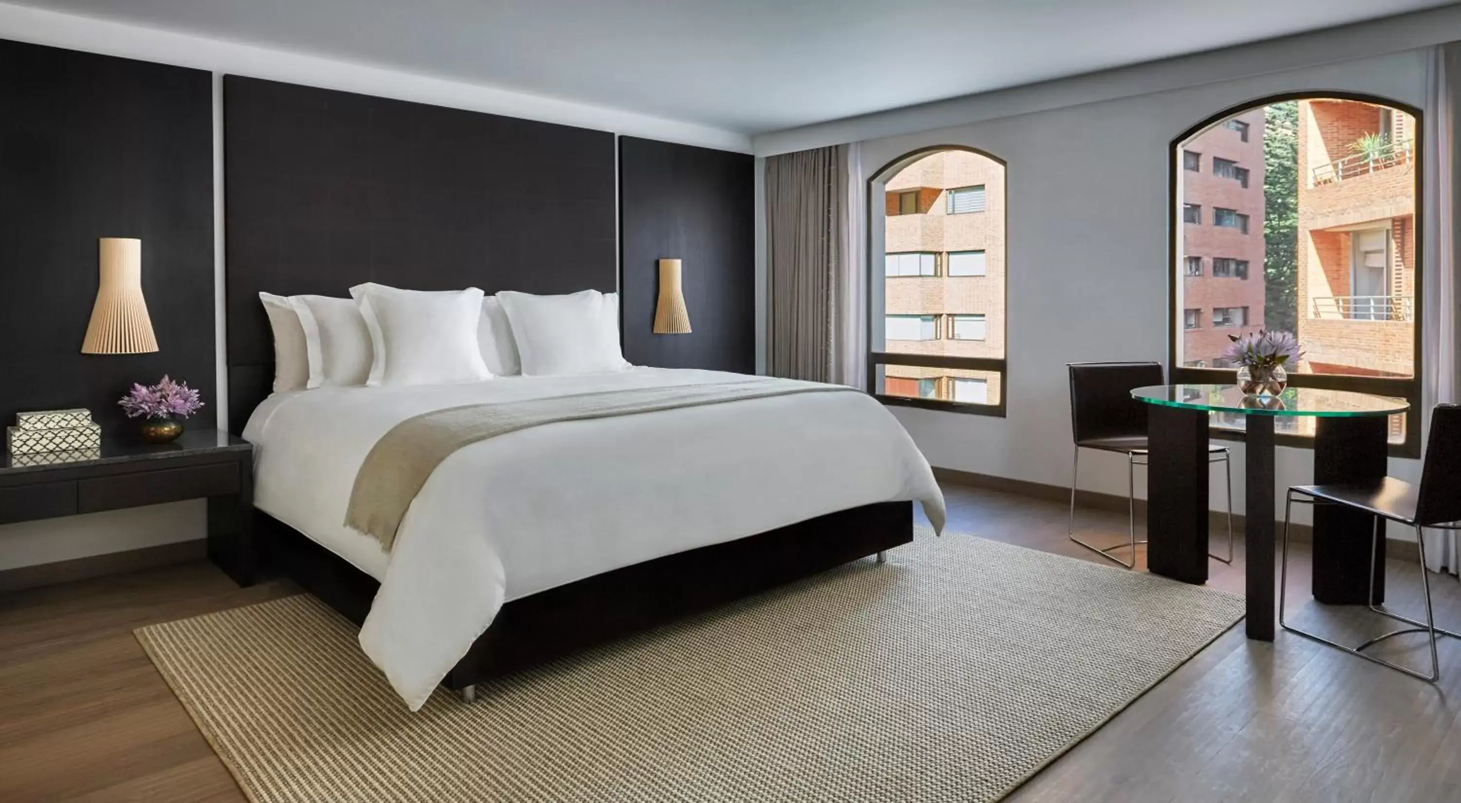 Bedroom, Bed in Four Seasons Hotel Bogota