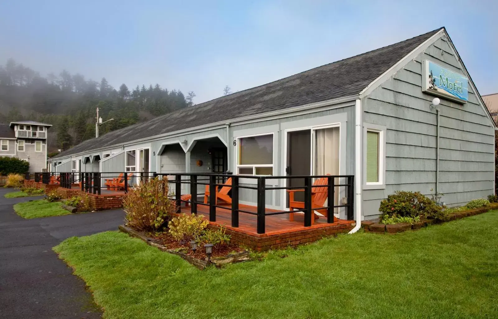 Property Building in Agate Beach Motel
