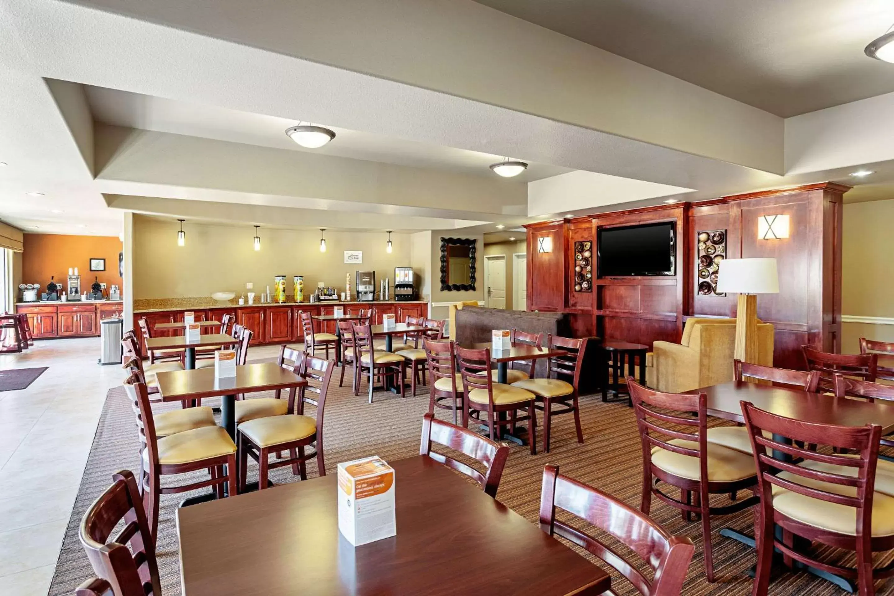 Restaurant/Places to Eat in Sleep Inn & Suites Tyler