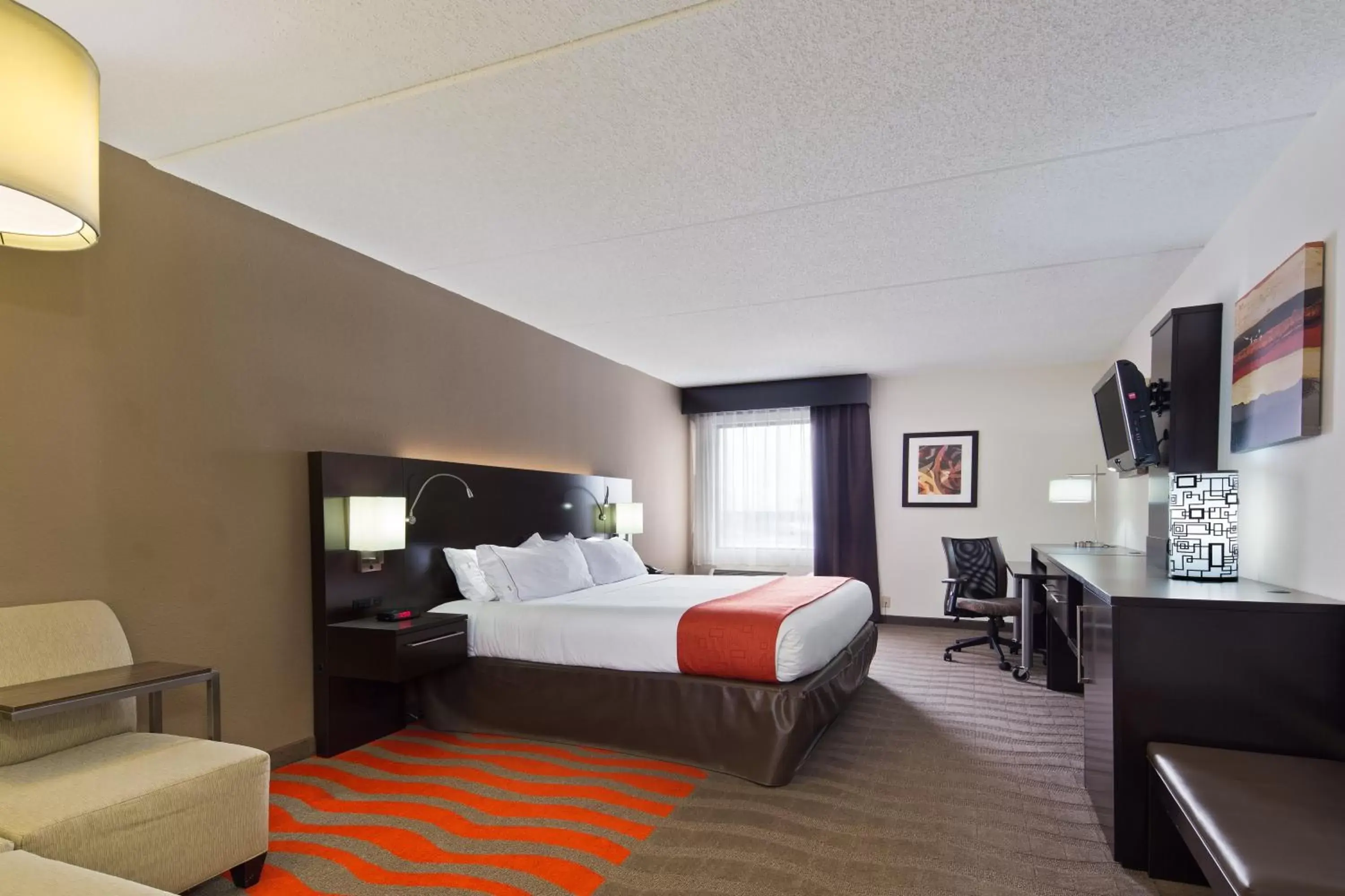Photo of the whole room in Holiday Inn Express Harrisburg NE, an IHG Hotel