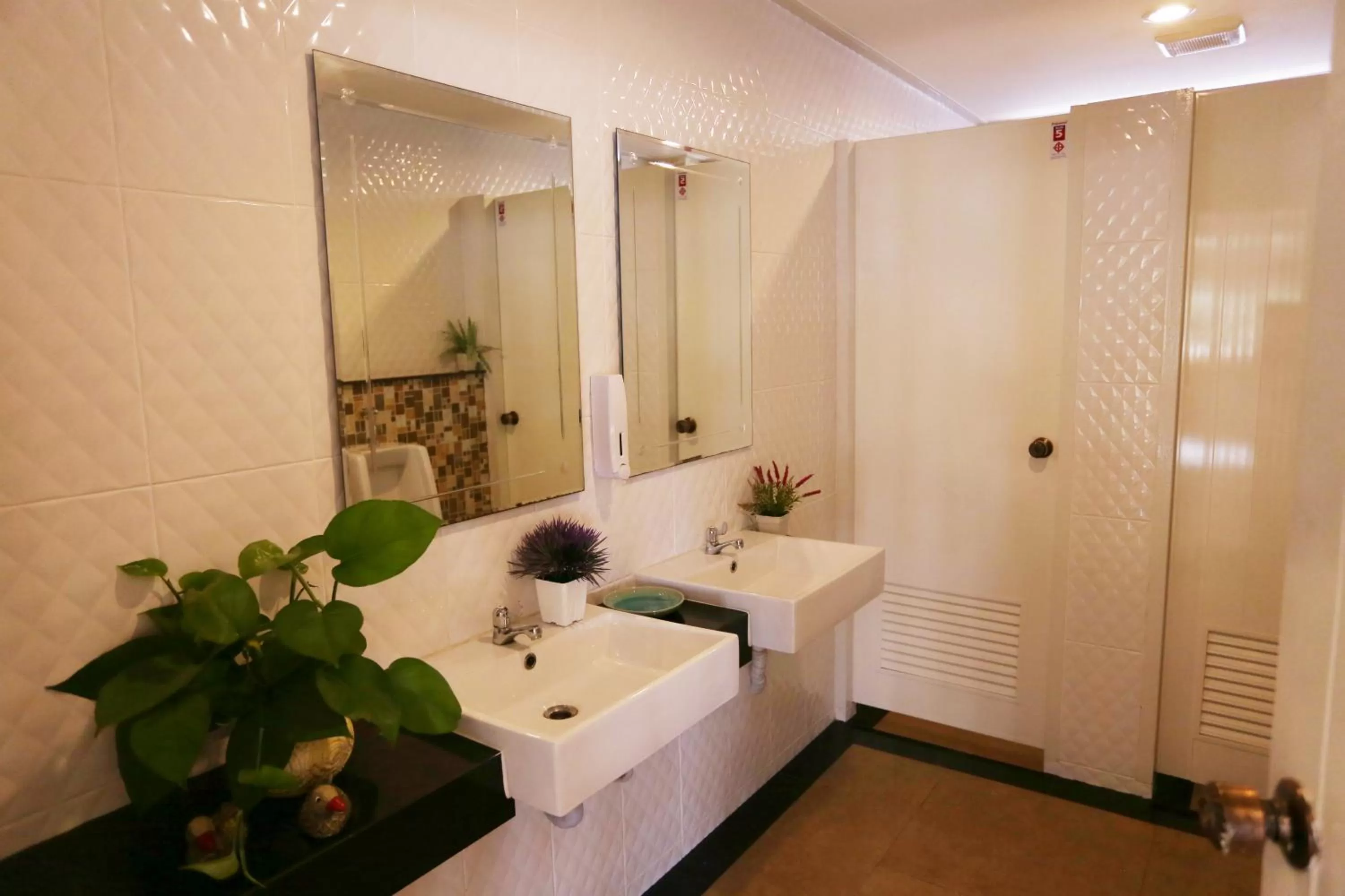 Bathroom in Anchalee Resort