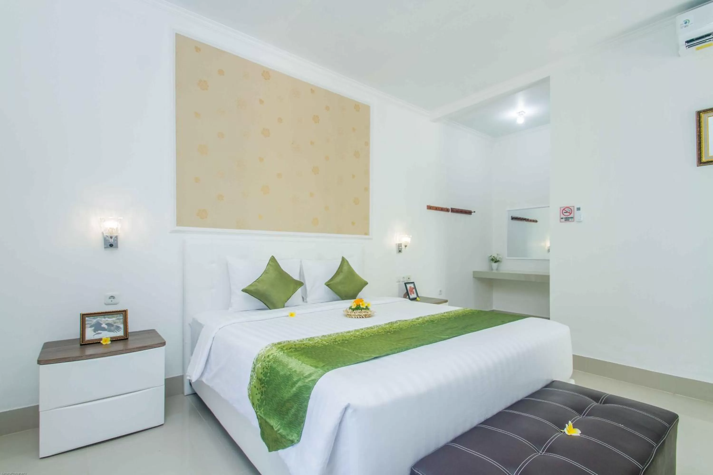 Bed in Kesari Glory Nusa Penida by GenuineHost