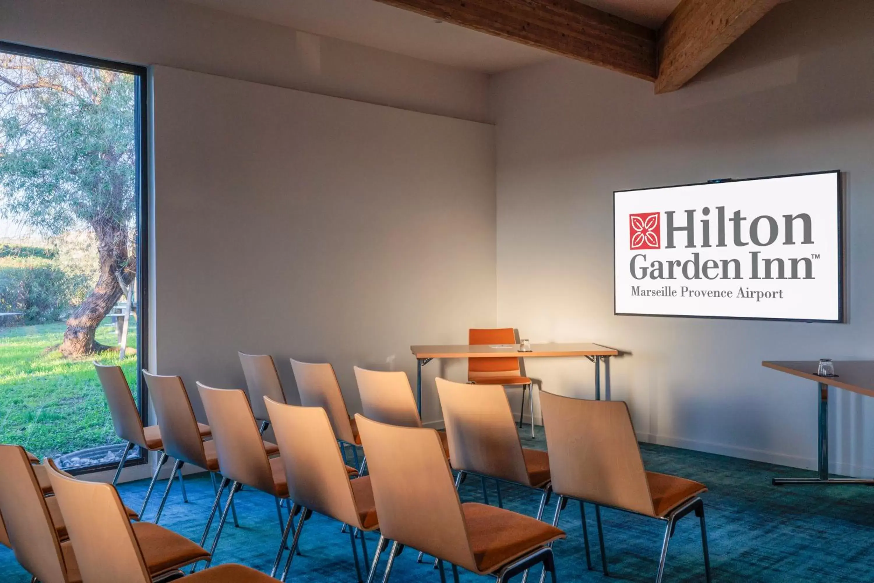 Meeting/conference room in Hilton Garden Inn Marseille Provence Airport