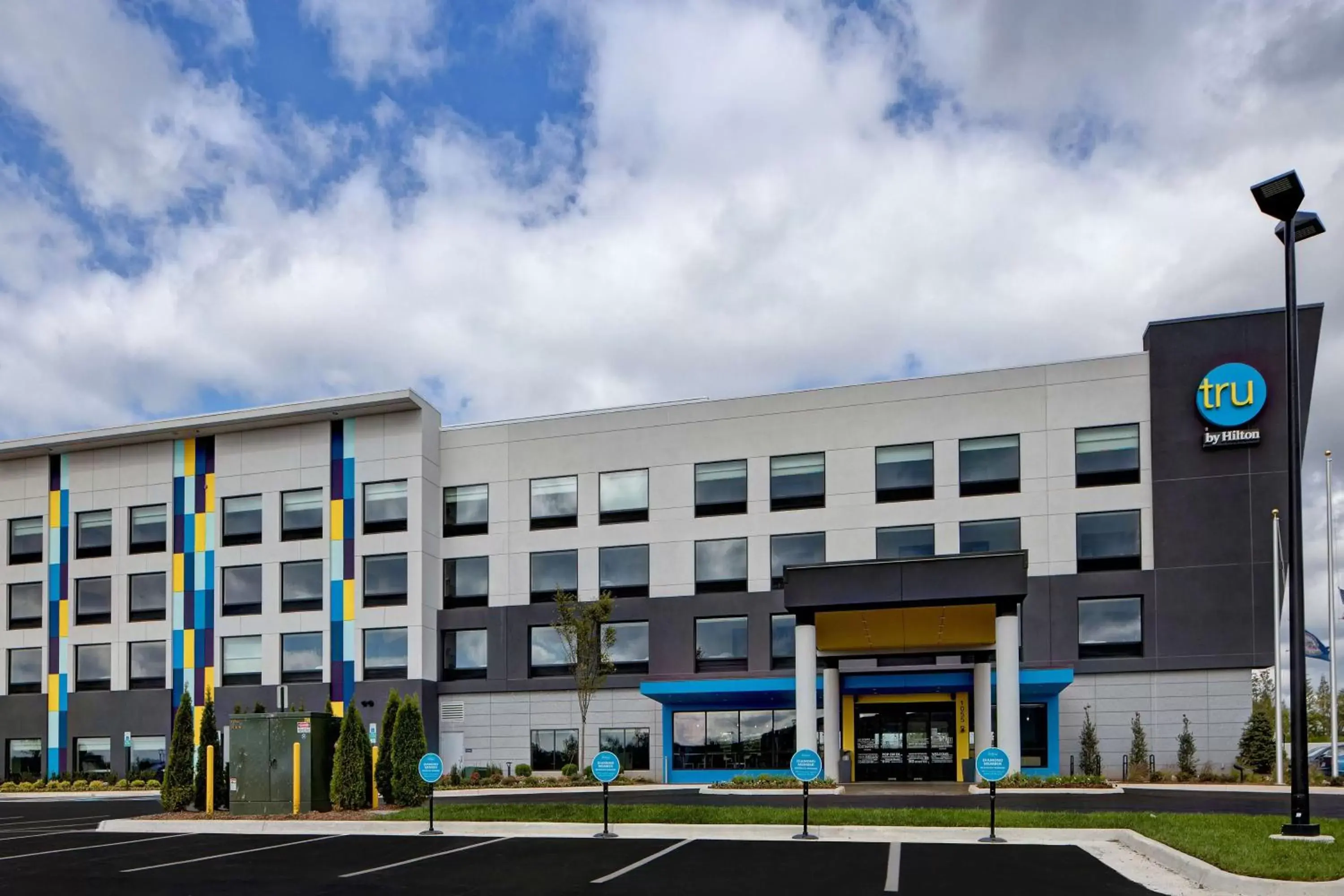 Property building in Tru By Hilton Manassas, Va Property building in Tru By Hilton Manassas, Va