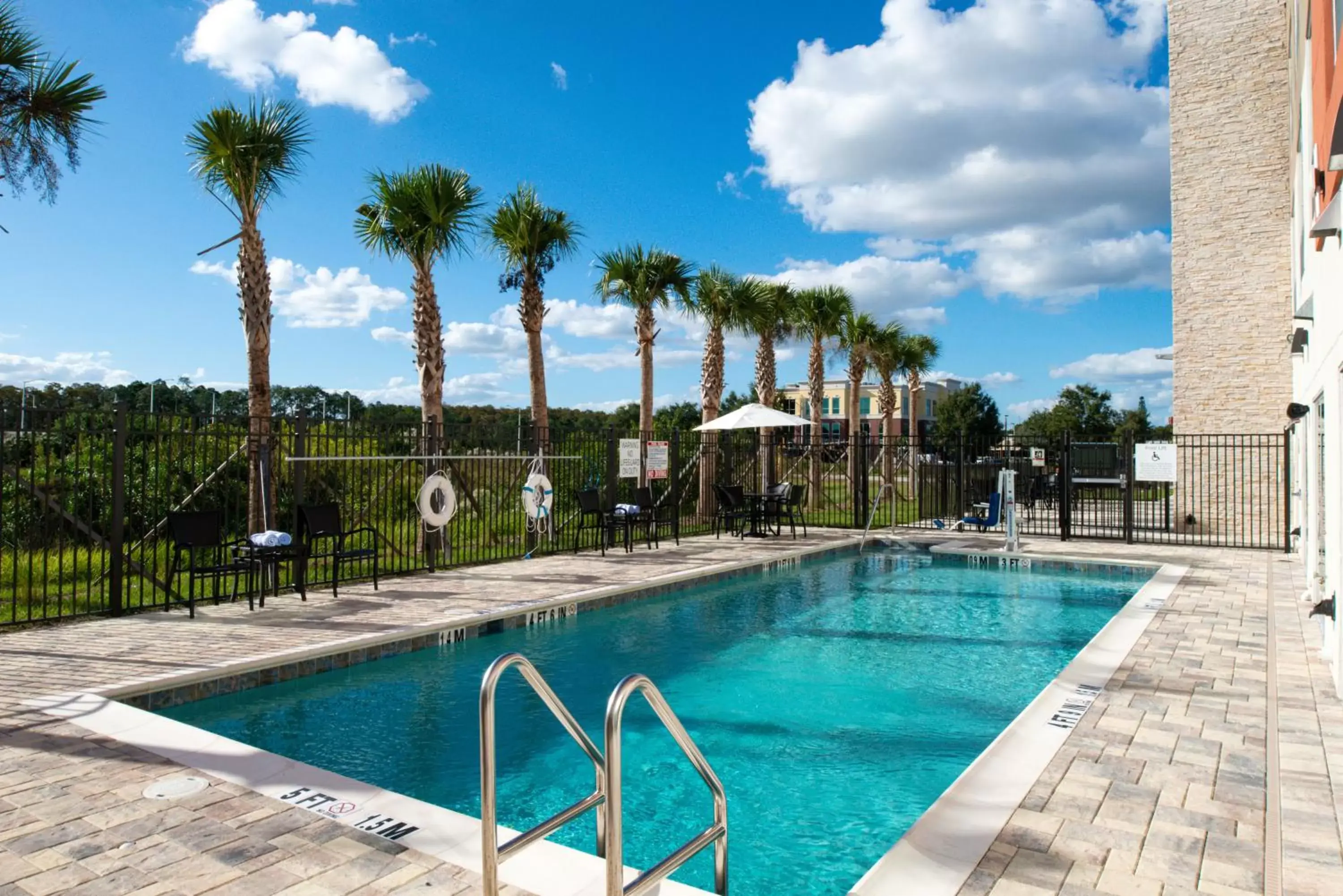 Swimming Pool in Holiday Inn Express Orlando - South Park, an IHG Hotel