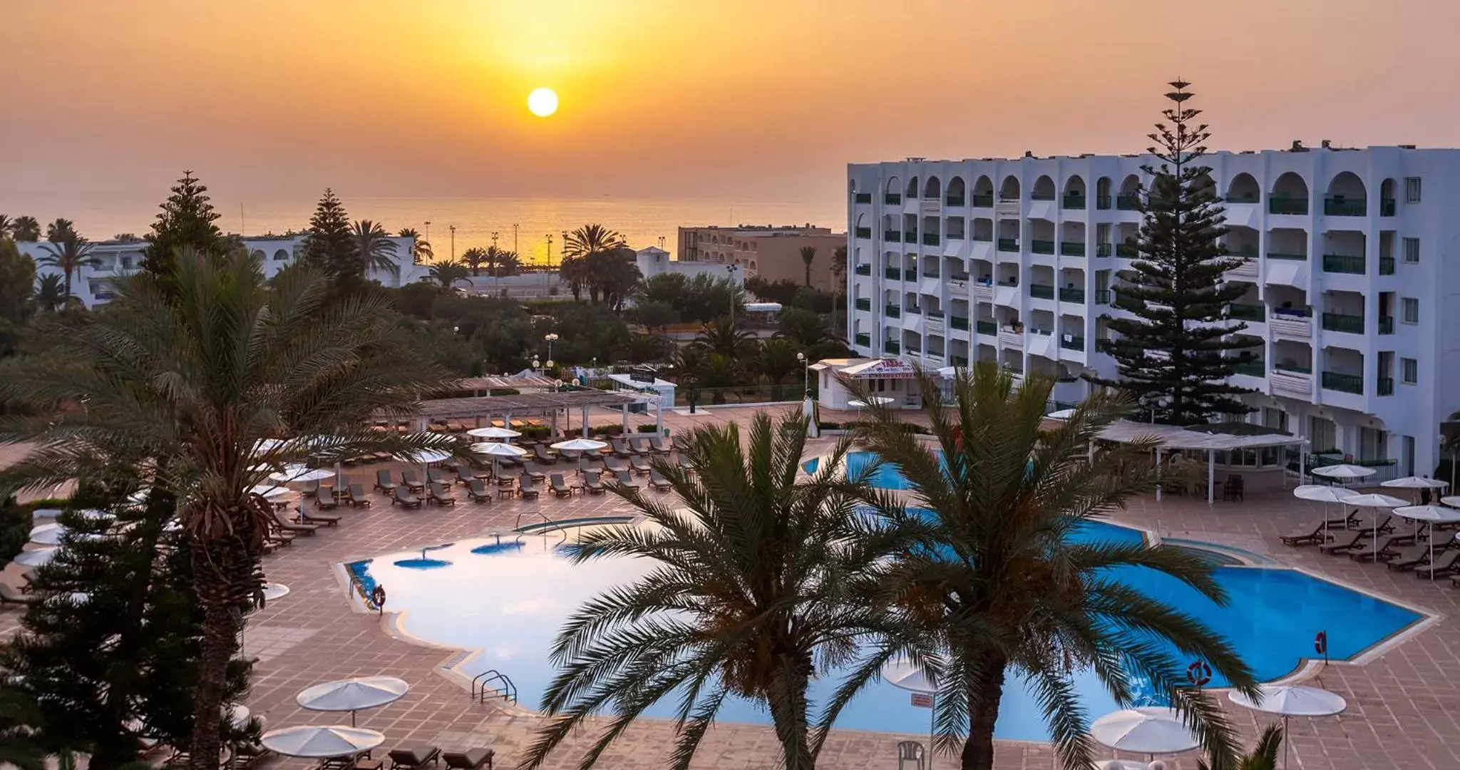 Property building in El Mouradi Palace- Couple et Famille uniquement Property building in El Mouradi Palace- Couple et Famille uniquement