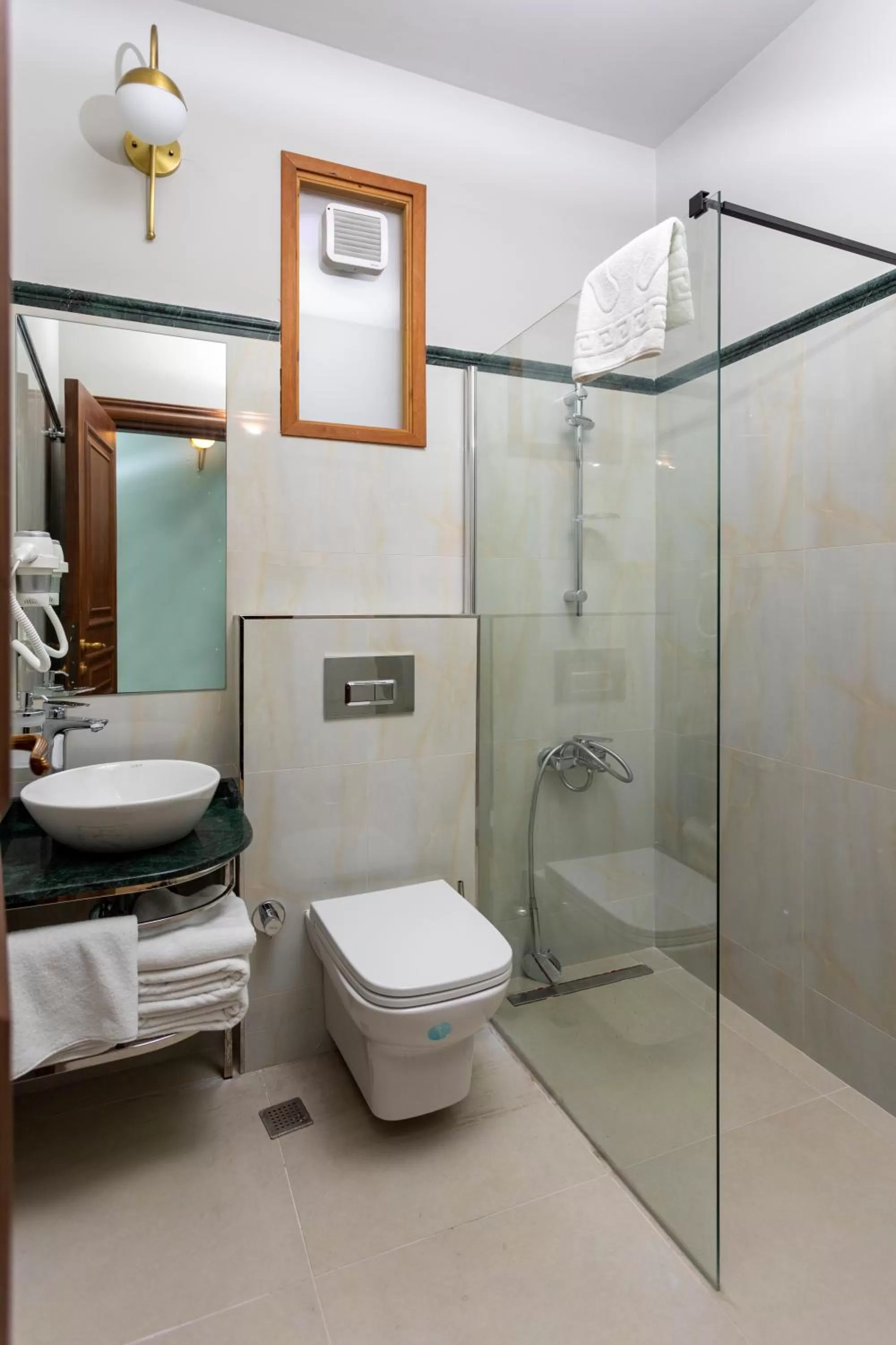 Bathroom in Sirin Han Hotel Old City