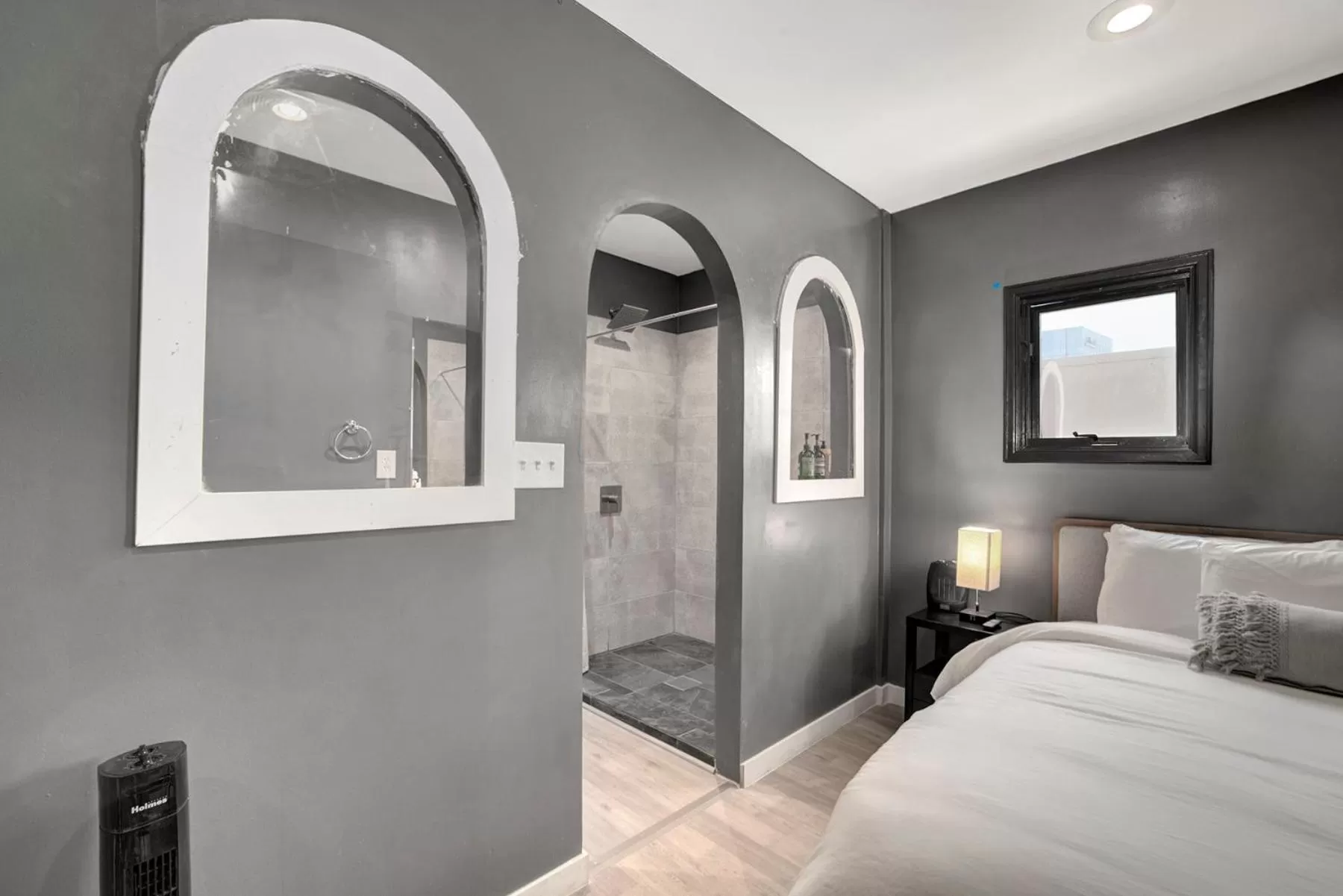 Photo of the whole room, Bed in Good Hotels Downtown Denver