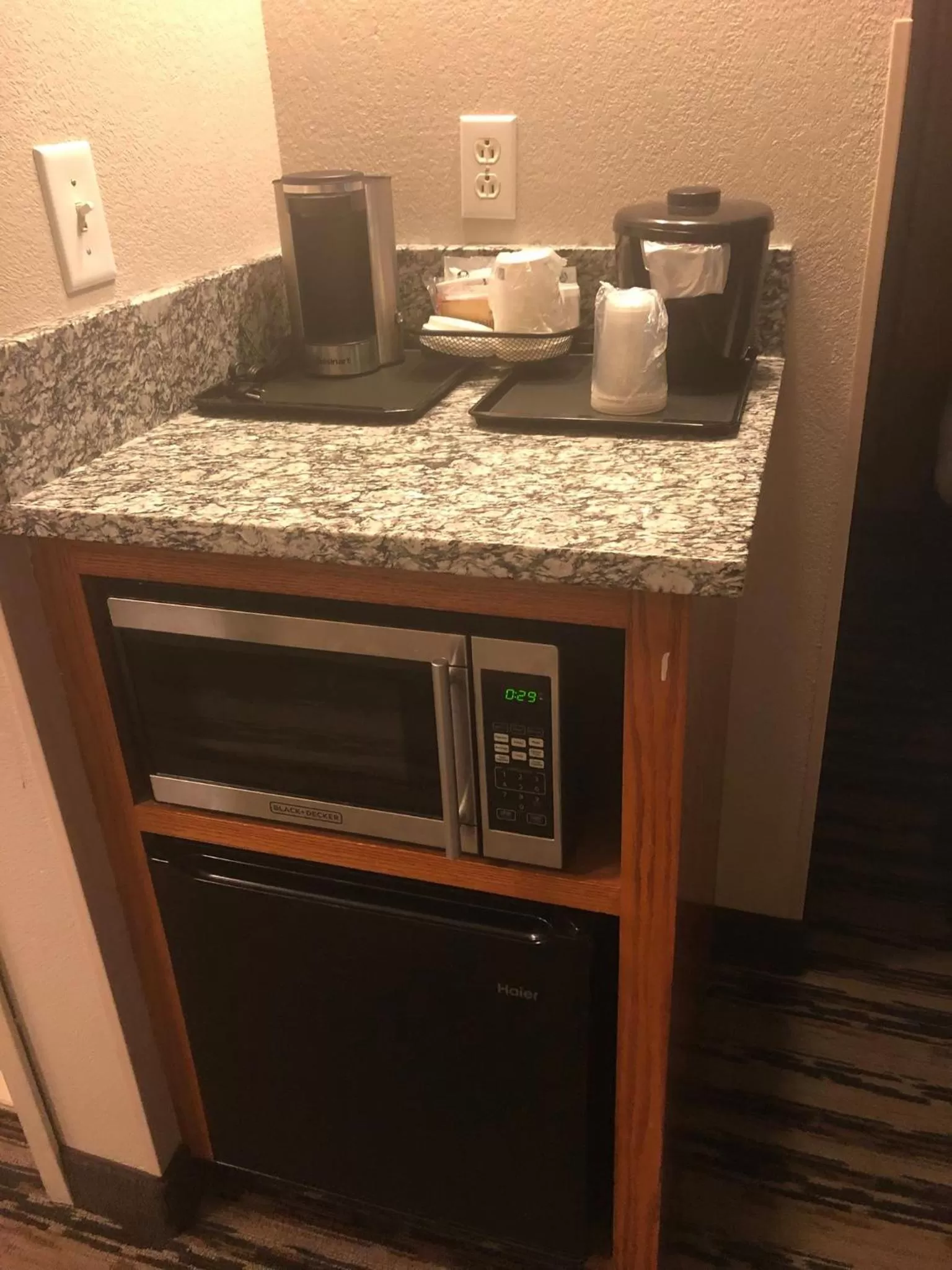 Country Inn & Suites by Radisson, Nashville Airport East, TN