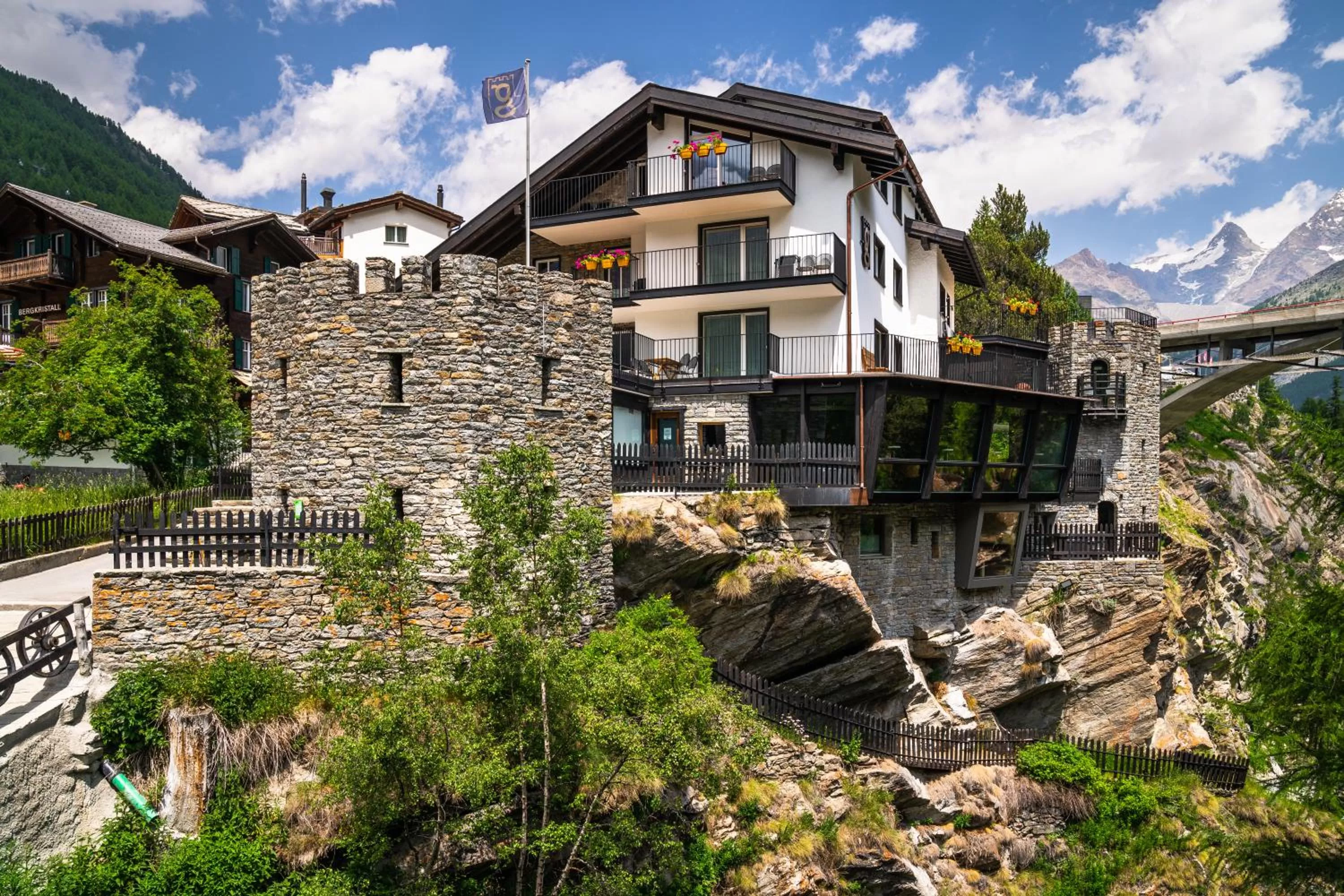 Property building in Boutique Hotel La Gorge