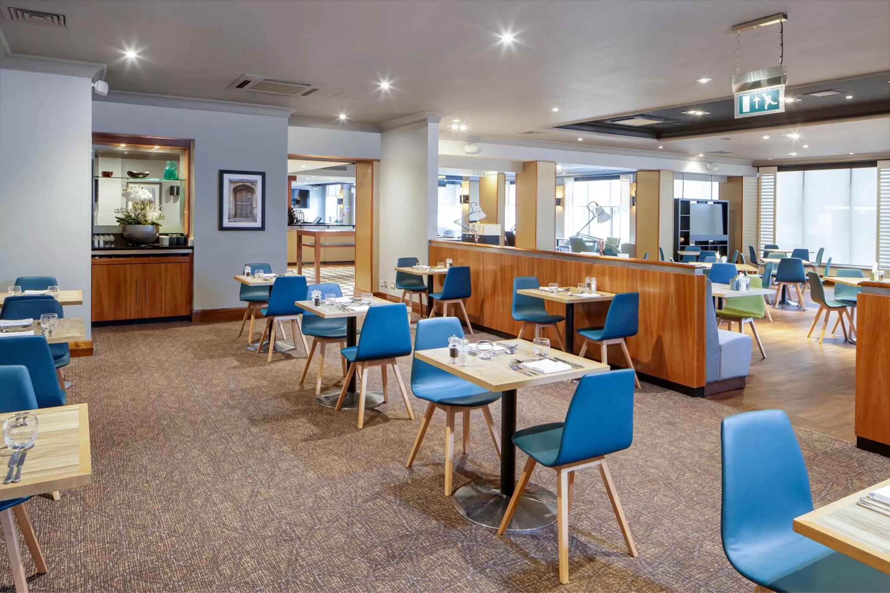 Restaurant/Places to Eat in Holiday Inn Peterborough West, an IHG Hotel