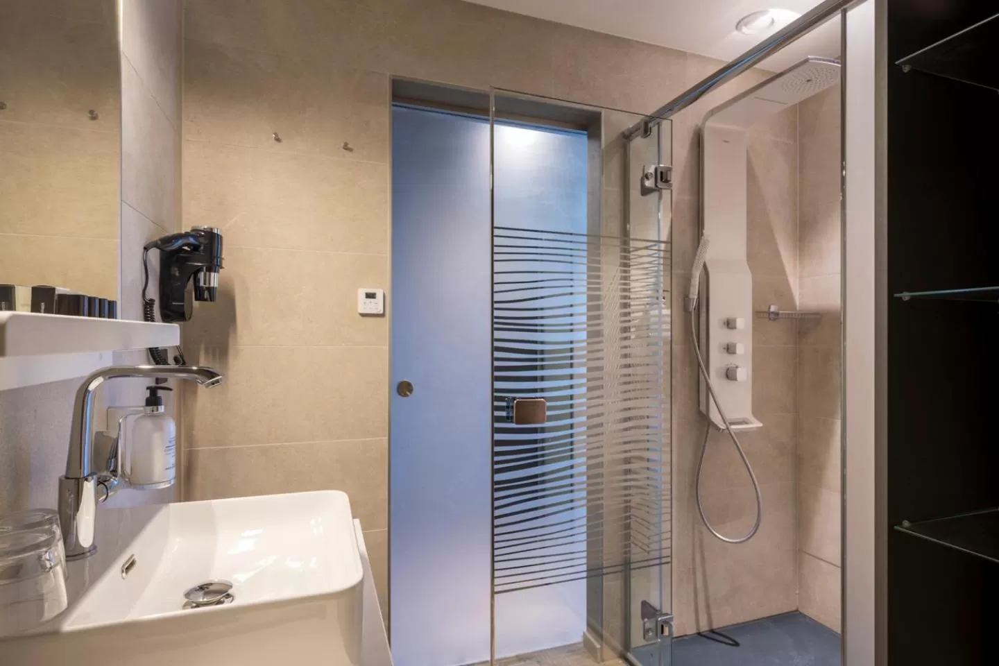 Bathroom in Golden Lakes Hotel