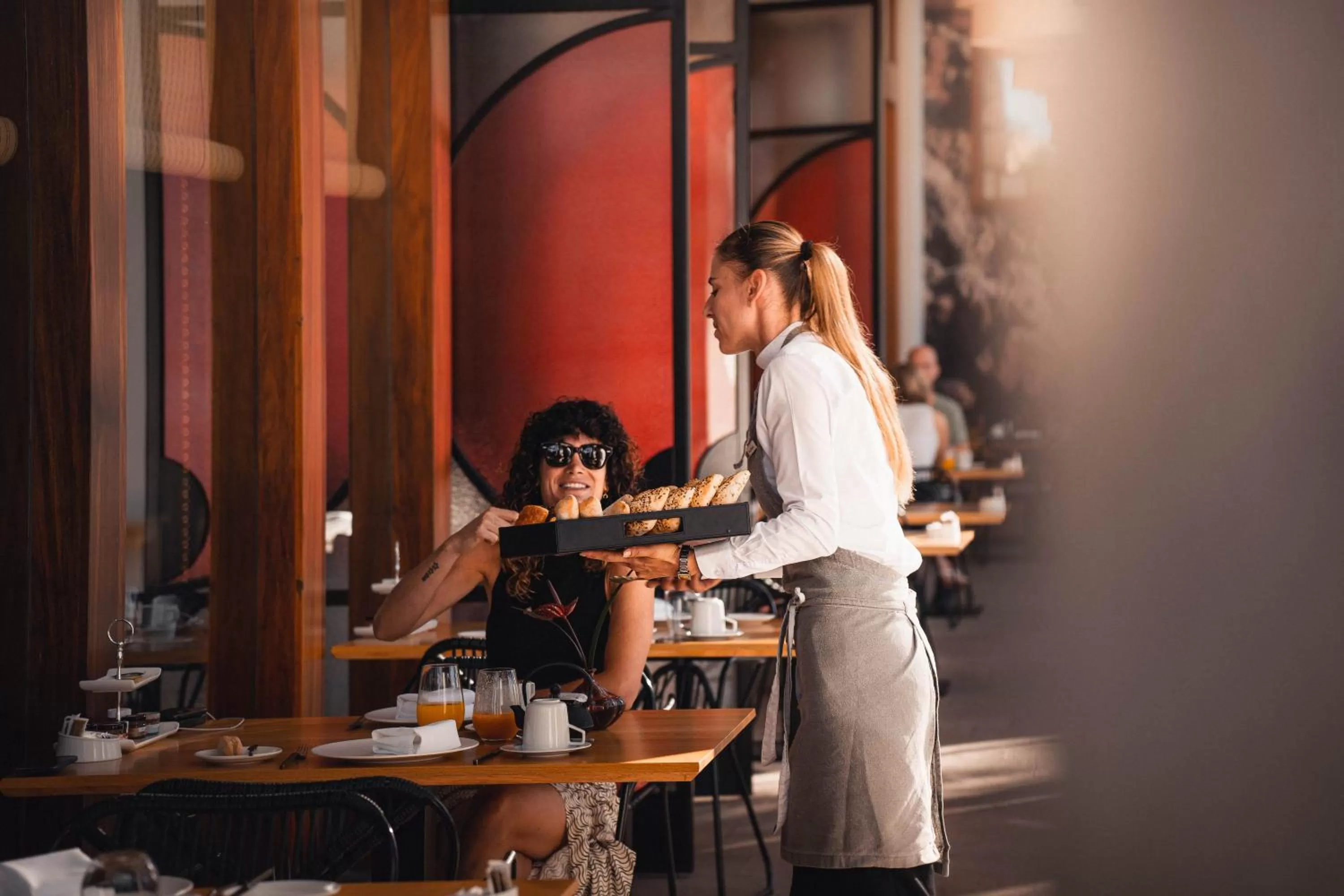 Restaurant/places to eat in Hotel Fariones