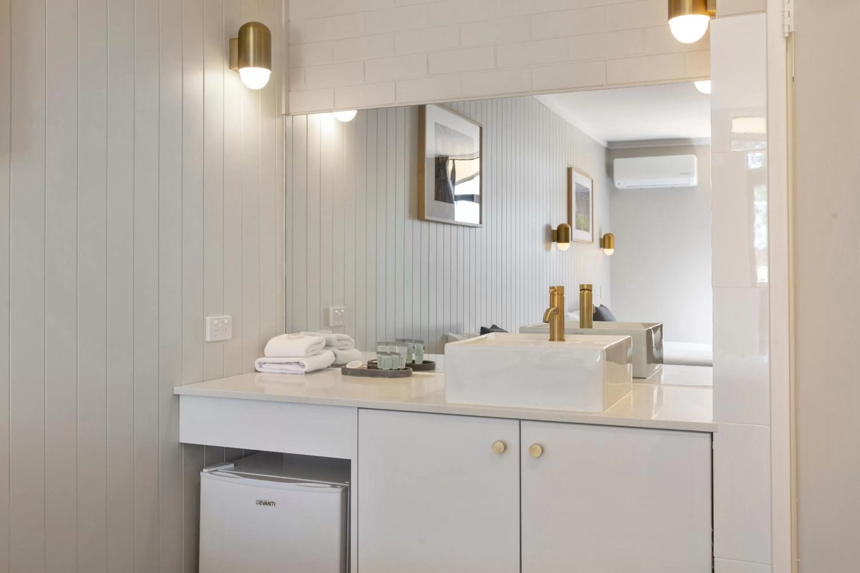 Bathroom in The Wine Vine Hotel