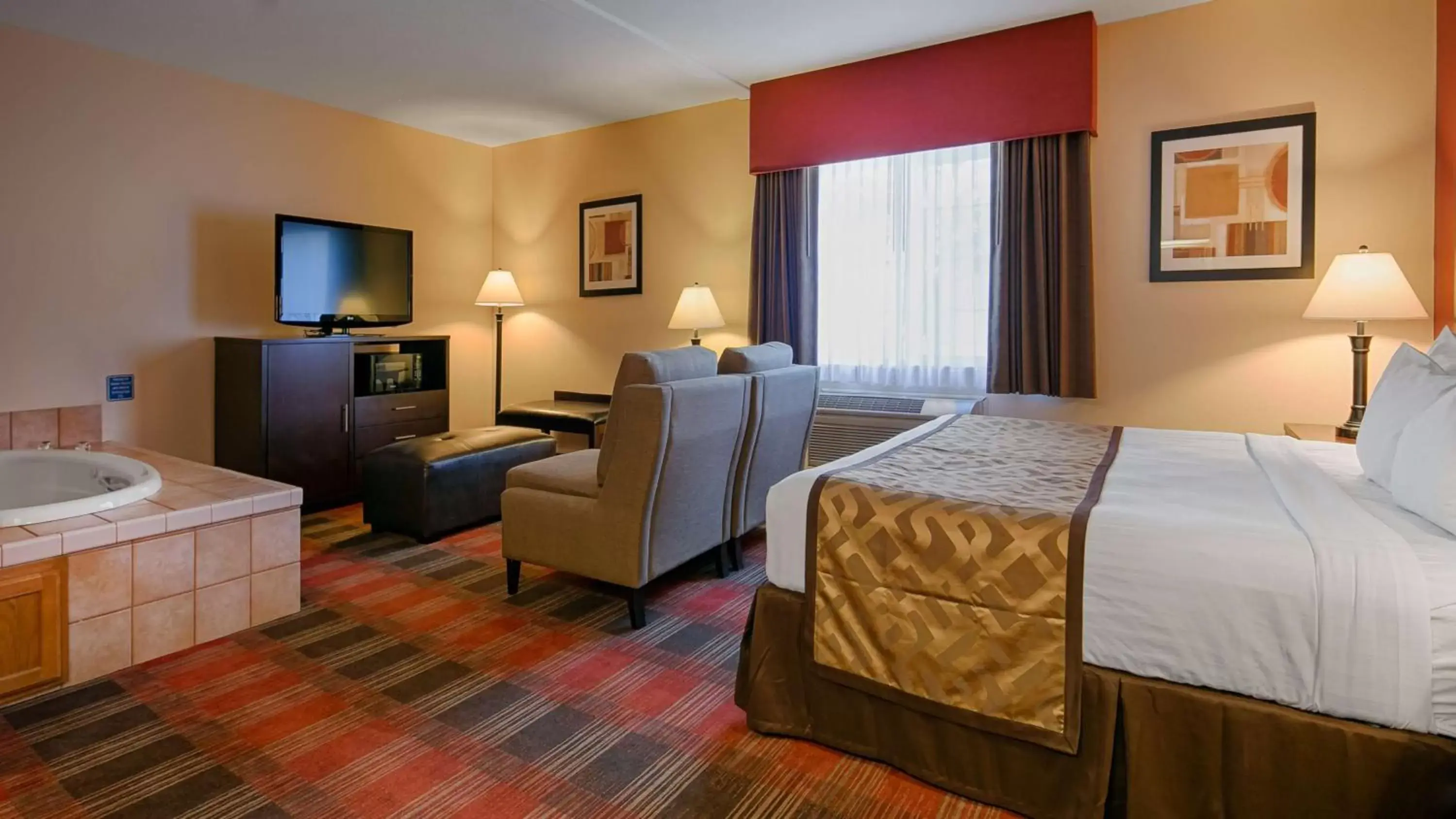 Photo of the whole room in Best Western Dallas Inn & Suites