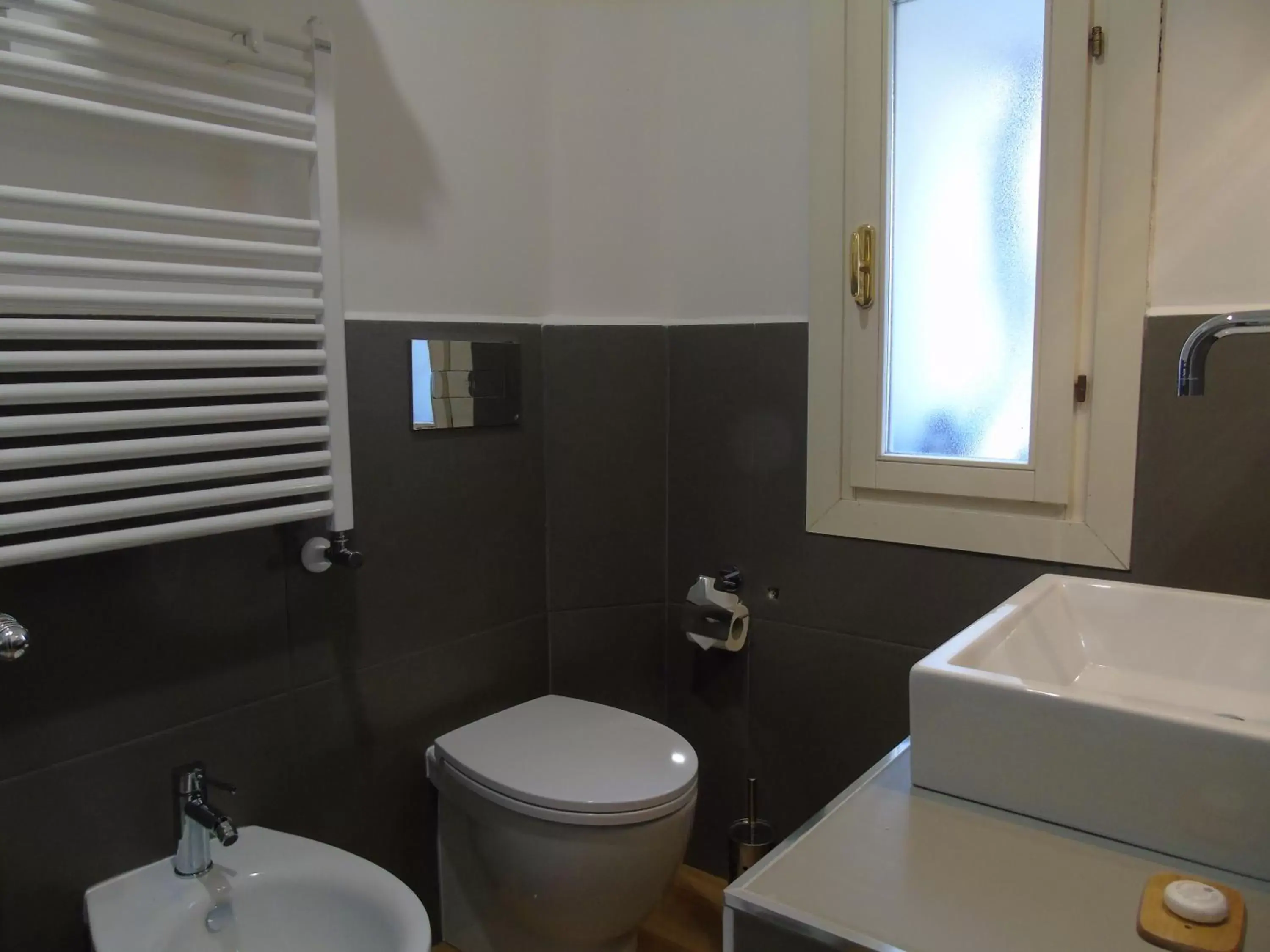 Bathroom in Room Inn Vatican