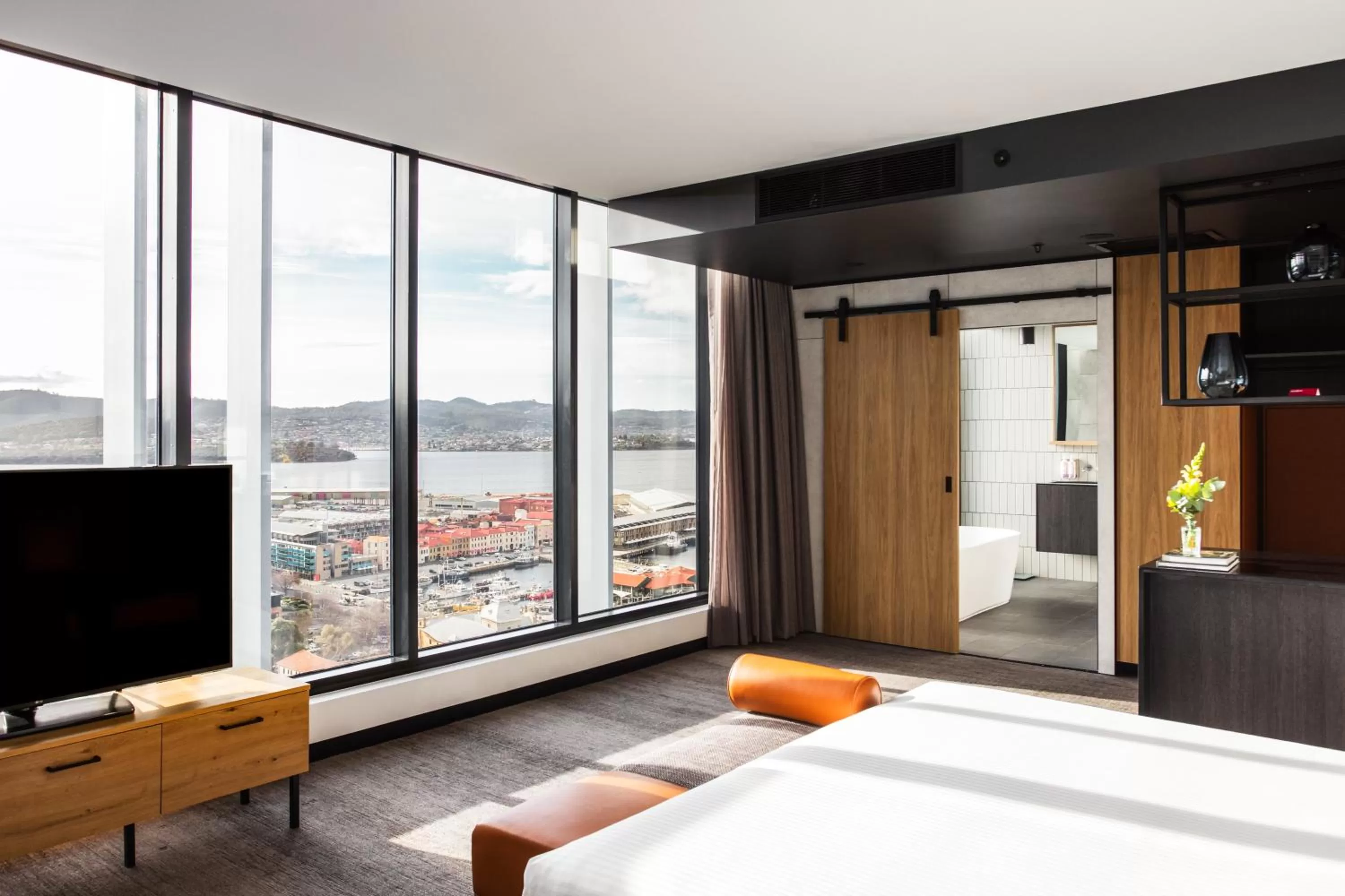 Bed in Mövenpick Hotel Hobart