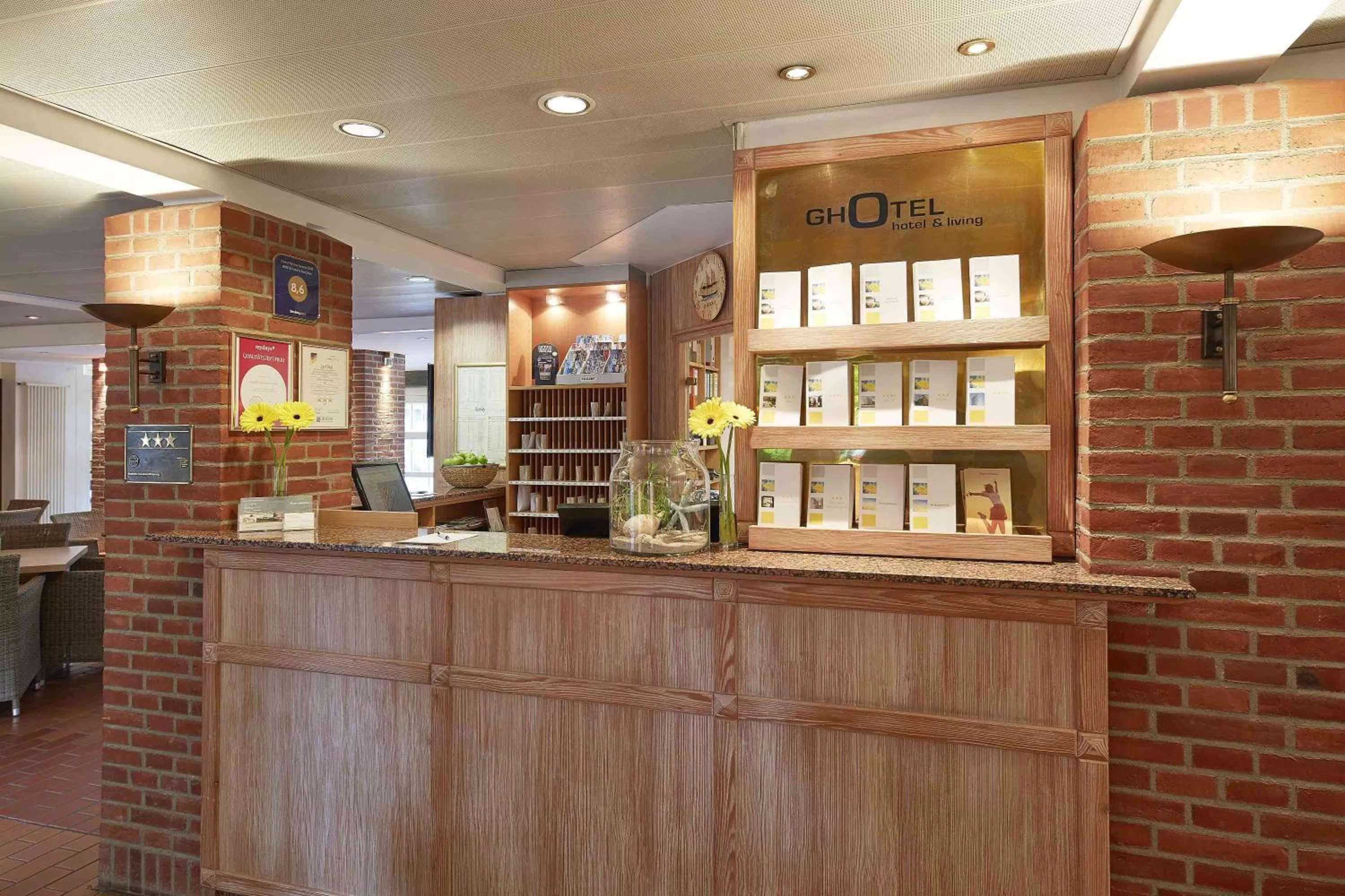 Lobby or reception in GHOTEL hotel & living Kiel