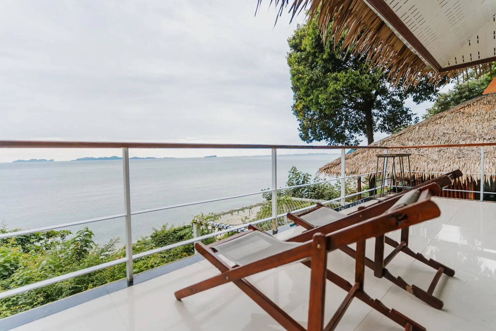 Balcony/Terrace in Koh Jum Resort