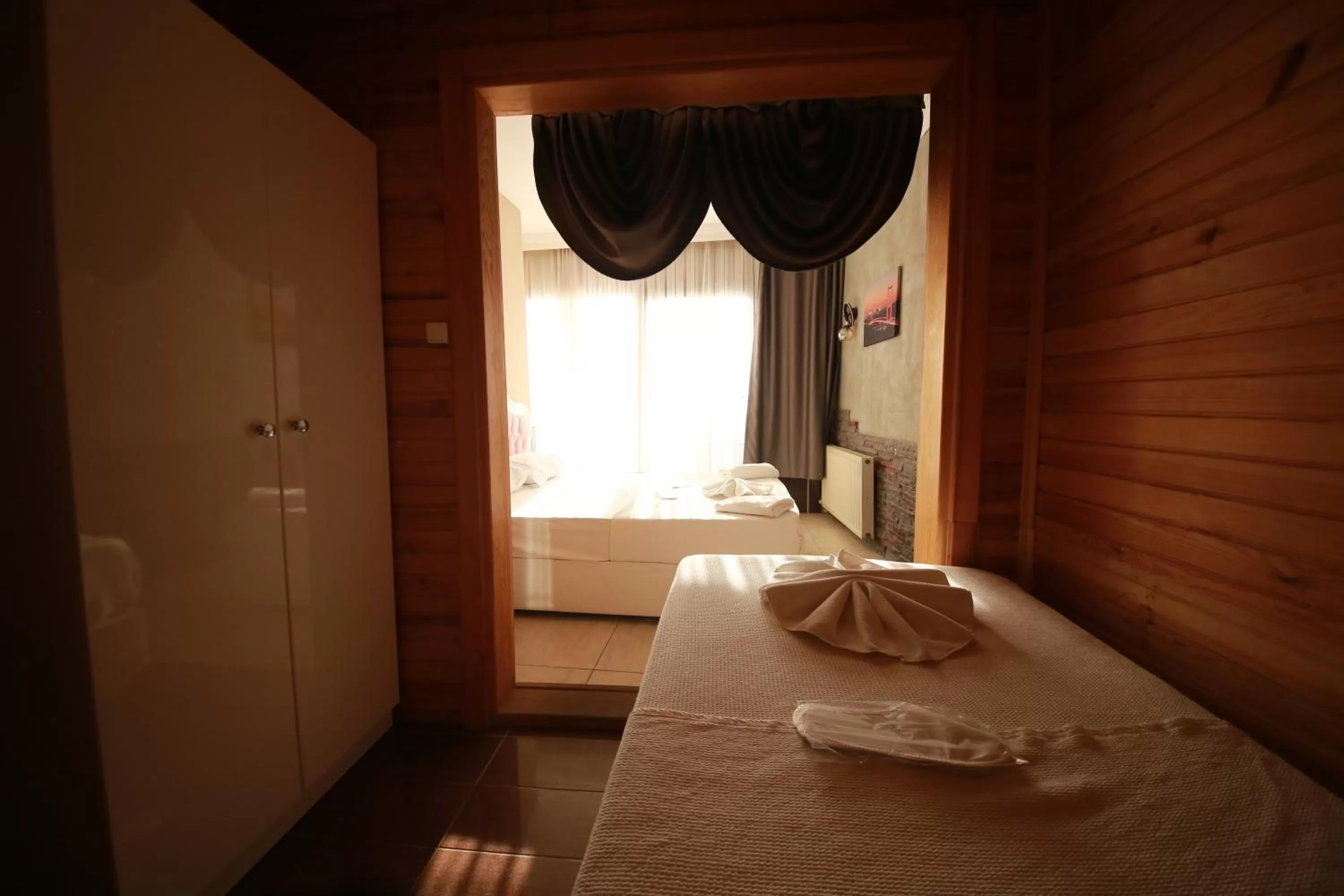 Bed in Royal Palace Hotel