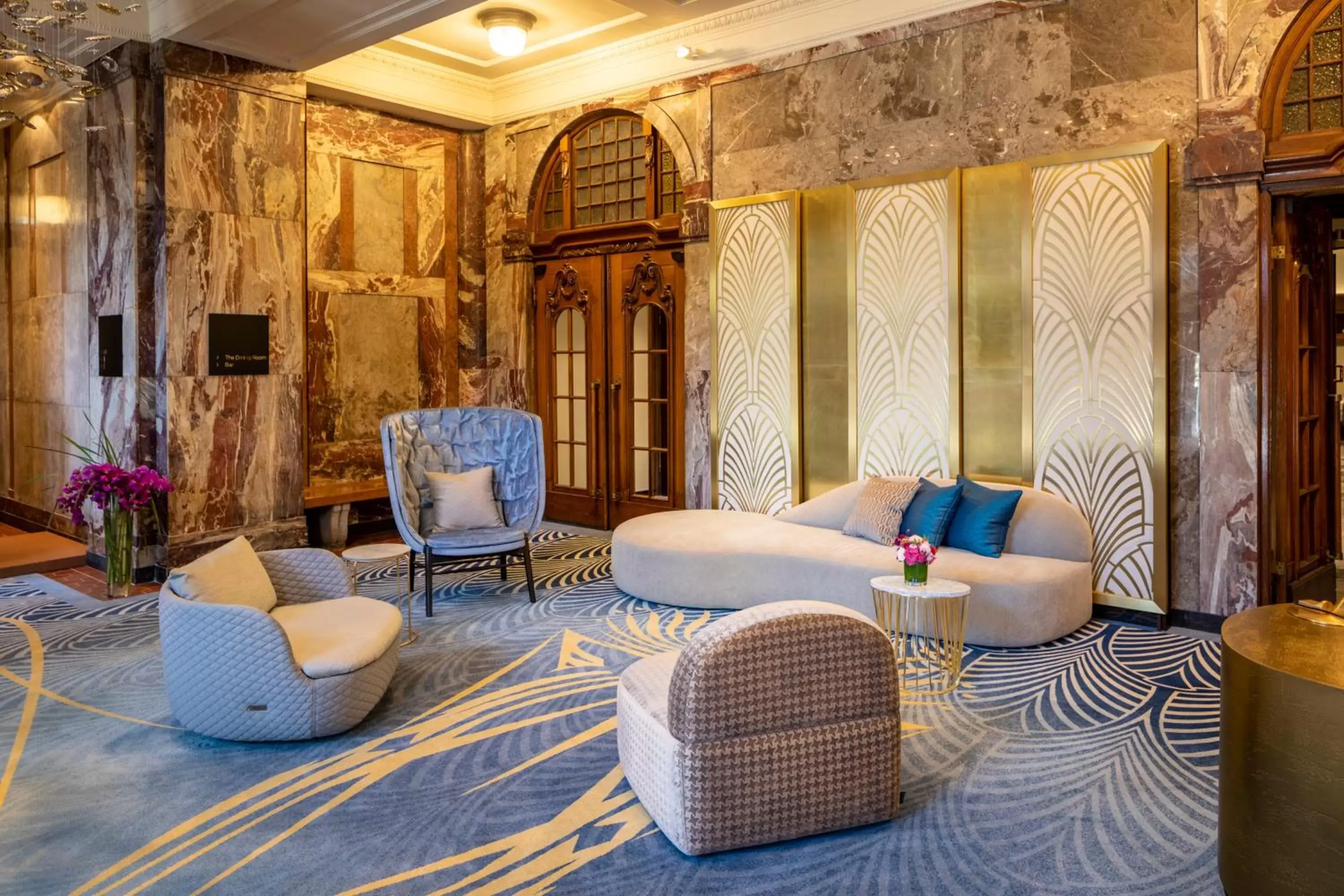 Lobby or reception in Fraser Suites Hamburg Lobby or reception in Fraser Suites Hamburg