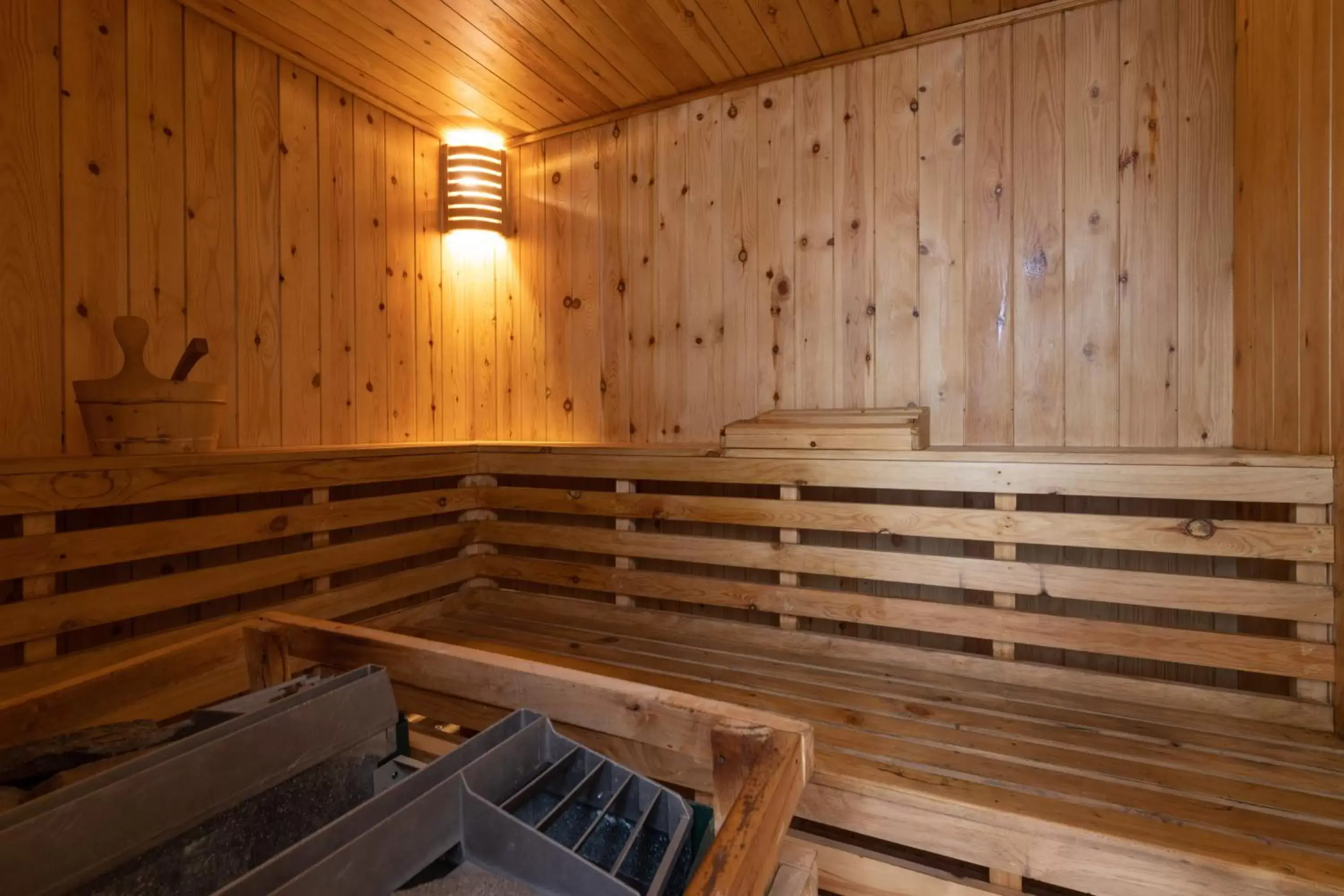 Sauna in Araliya Green Hills Hotel