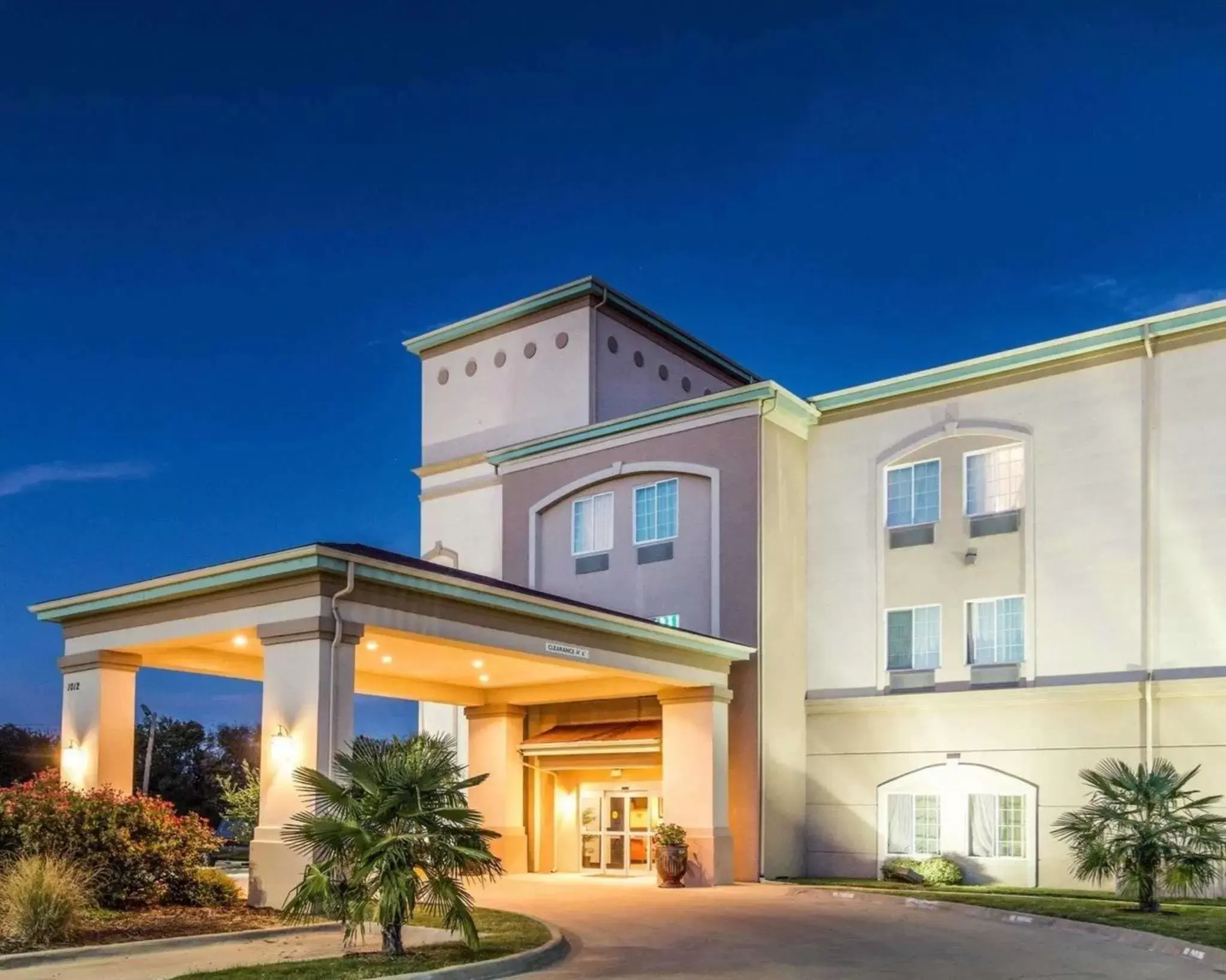 Property Building in Quality Inn and Suites Groesbeck