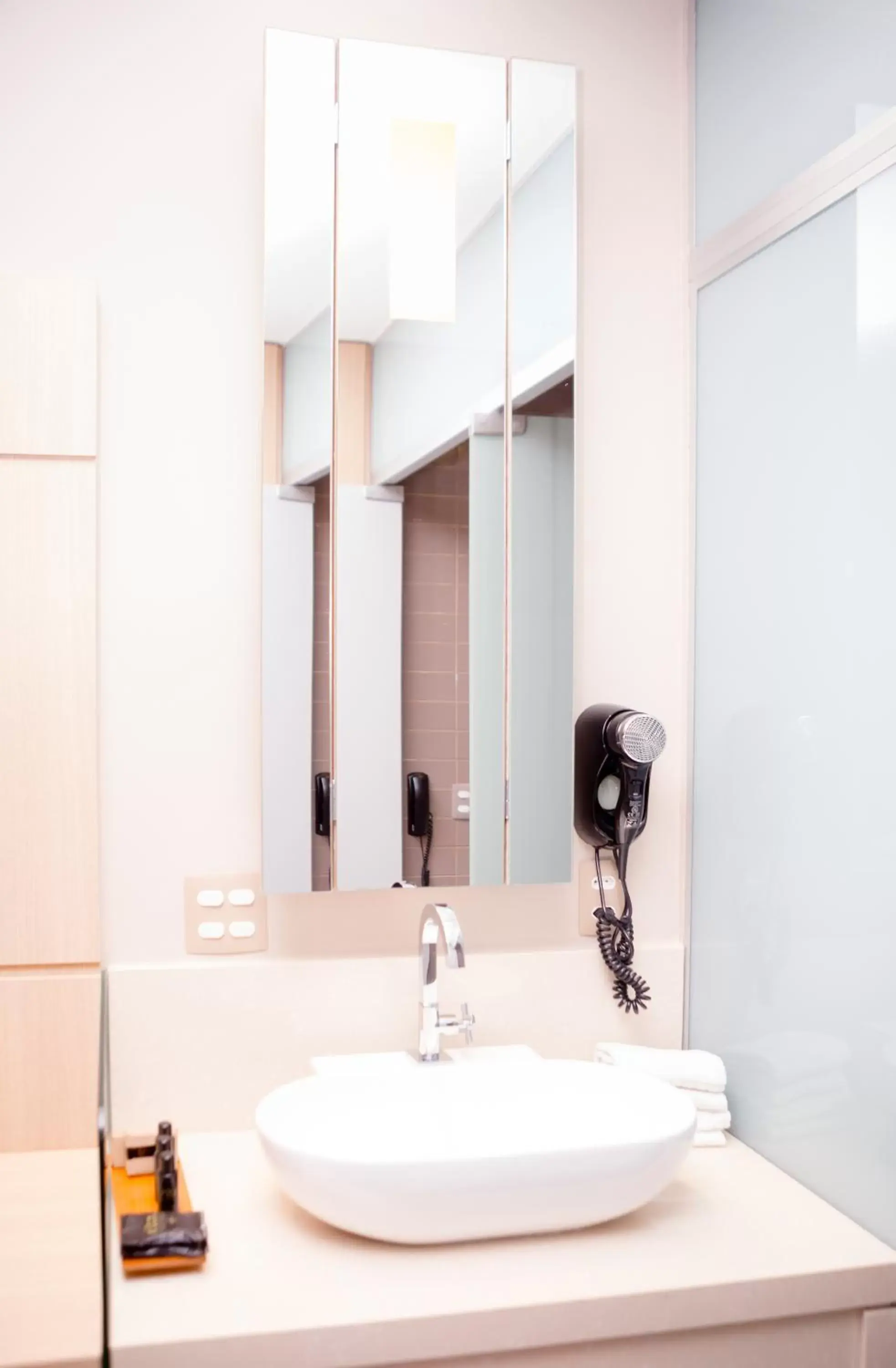 Bathroom in Ritz Copacabana Boutique Hotel