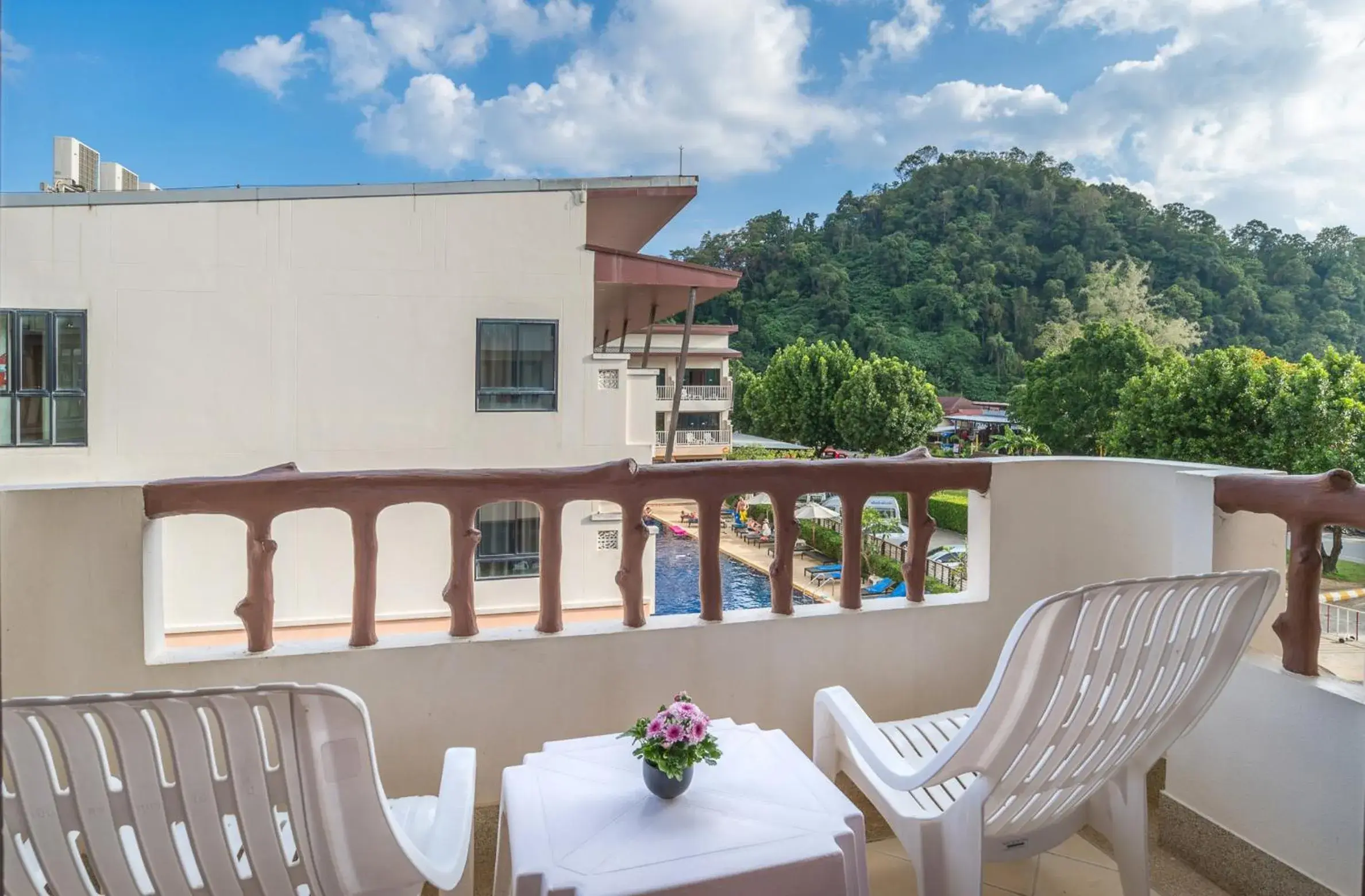 View (from property/room), Balcony/Terrace in Srisuksant Resort