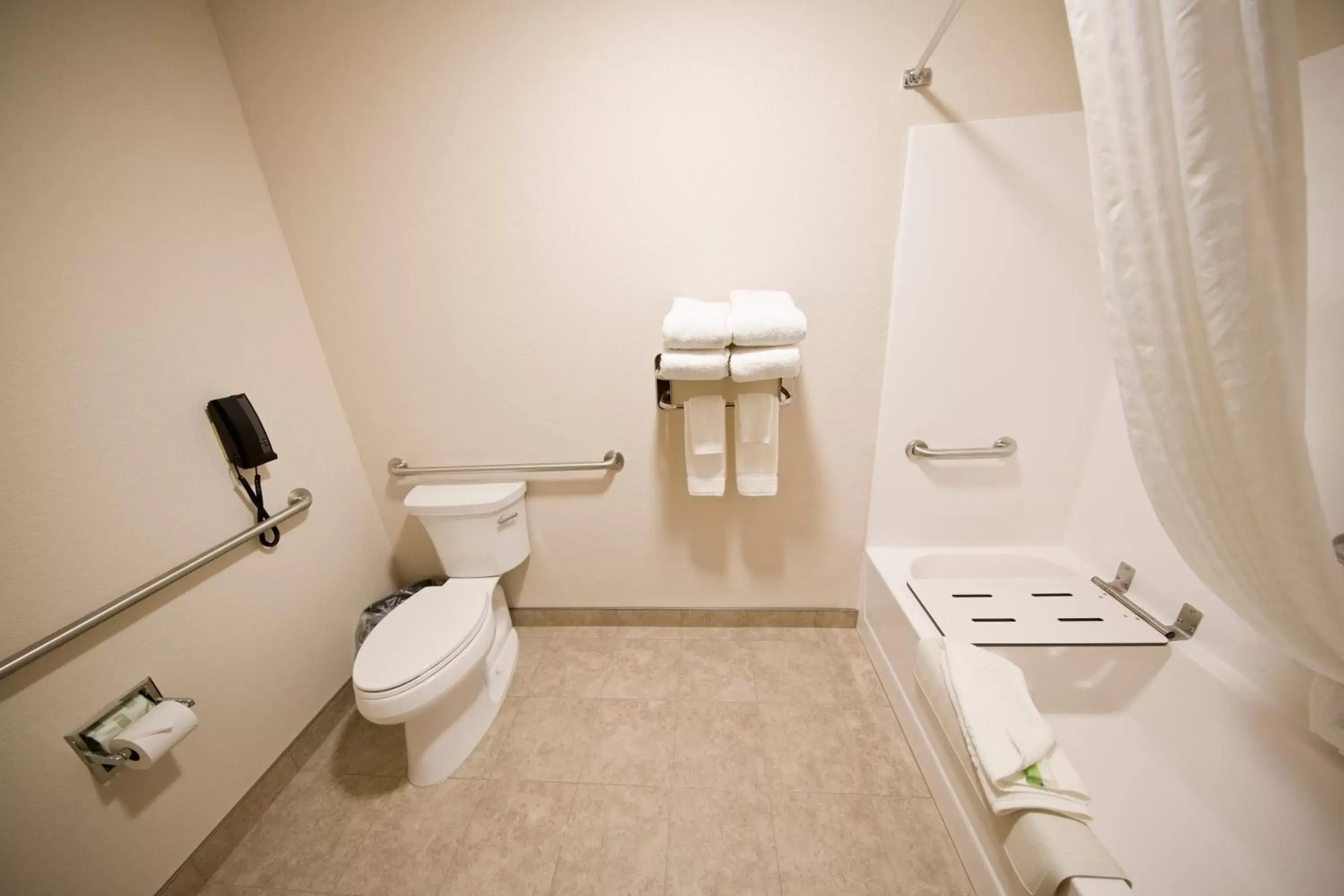 Shower, Bathroom in Cobblestone Inn & Suites -Clarinda