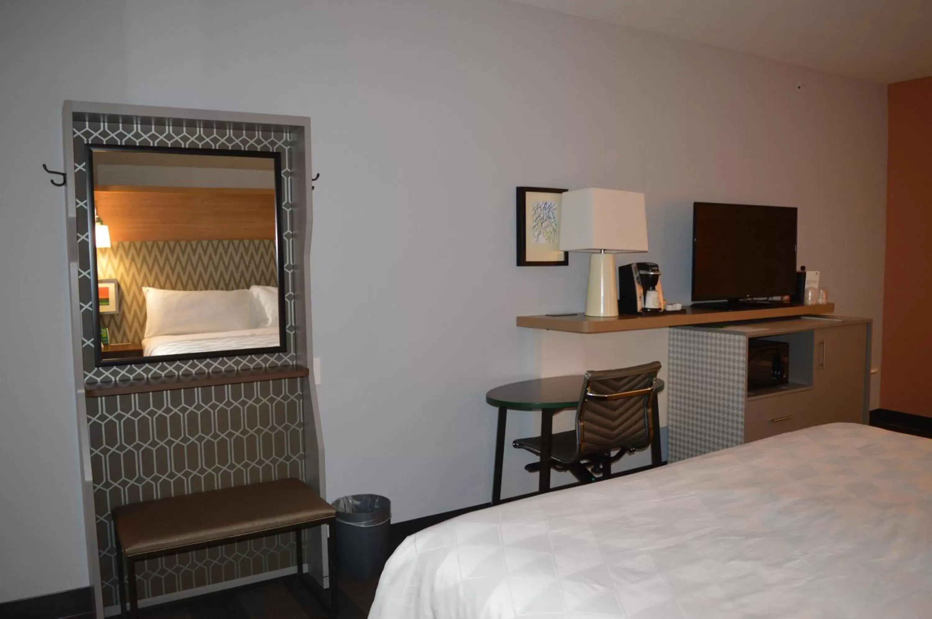 Bed in Holiday Inn Odessa, an IHG Hotel