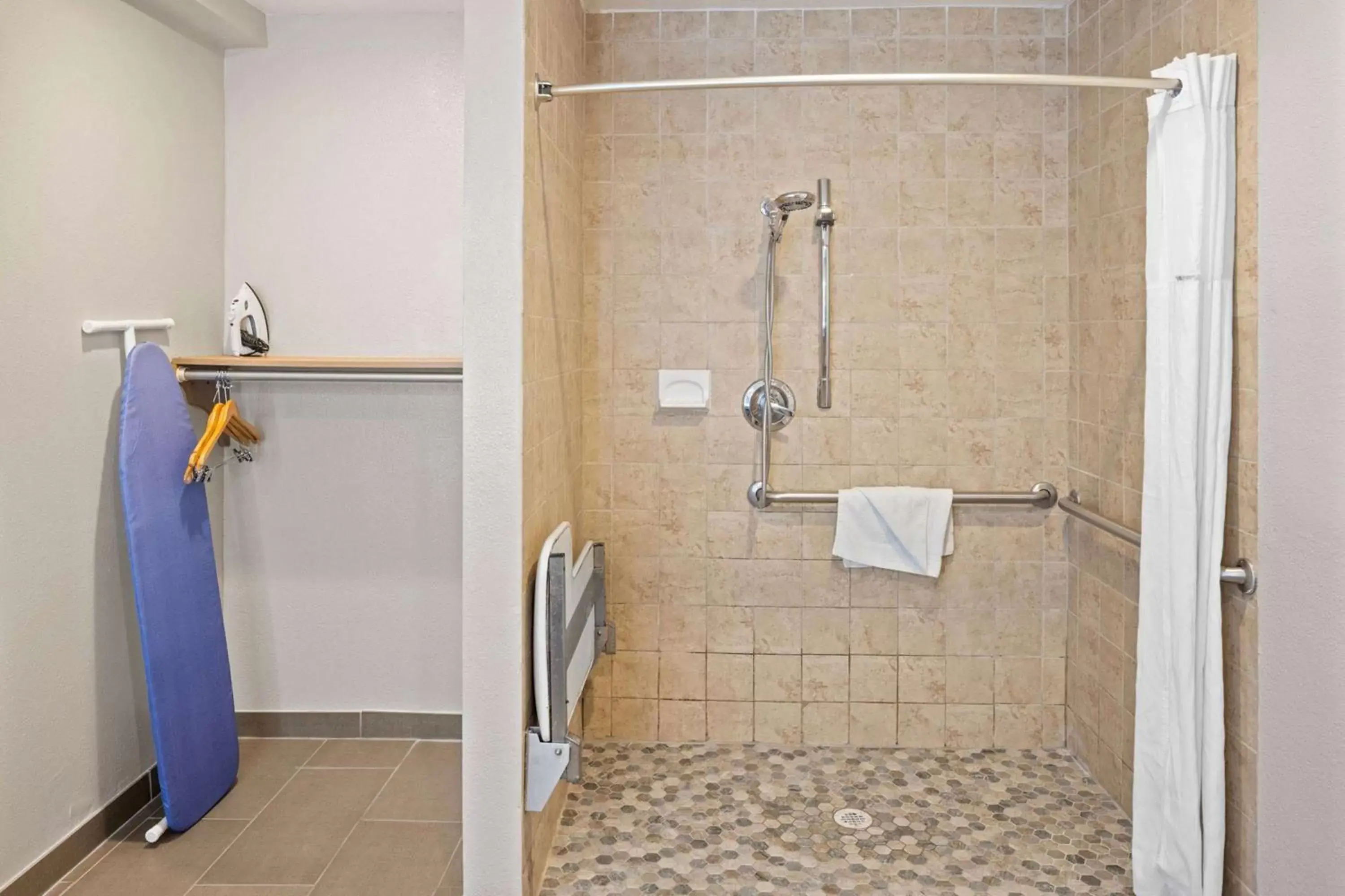 Shower, Bathroom in Days Inn by Wyndham San Diego-East/El Cajon