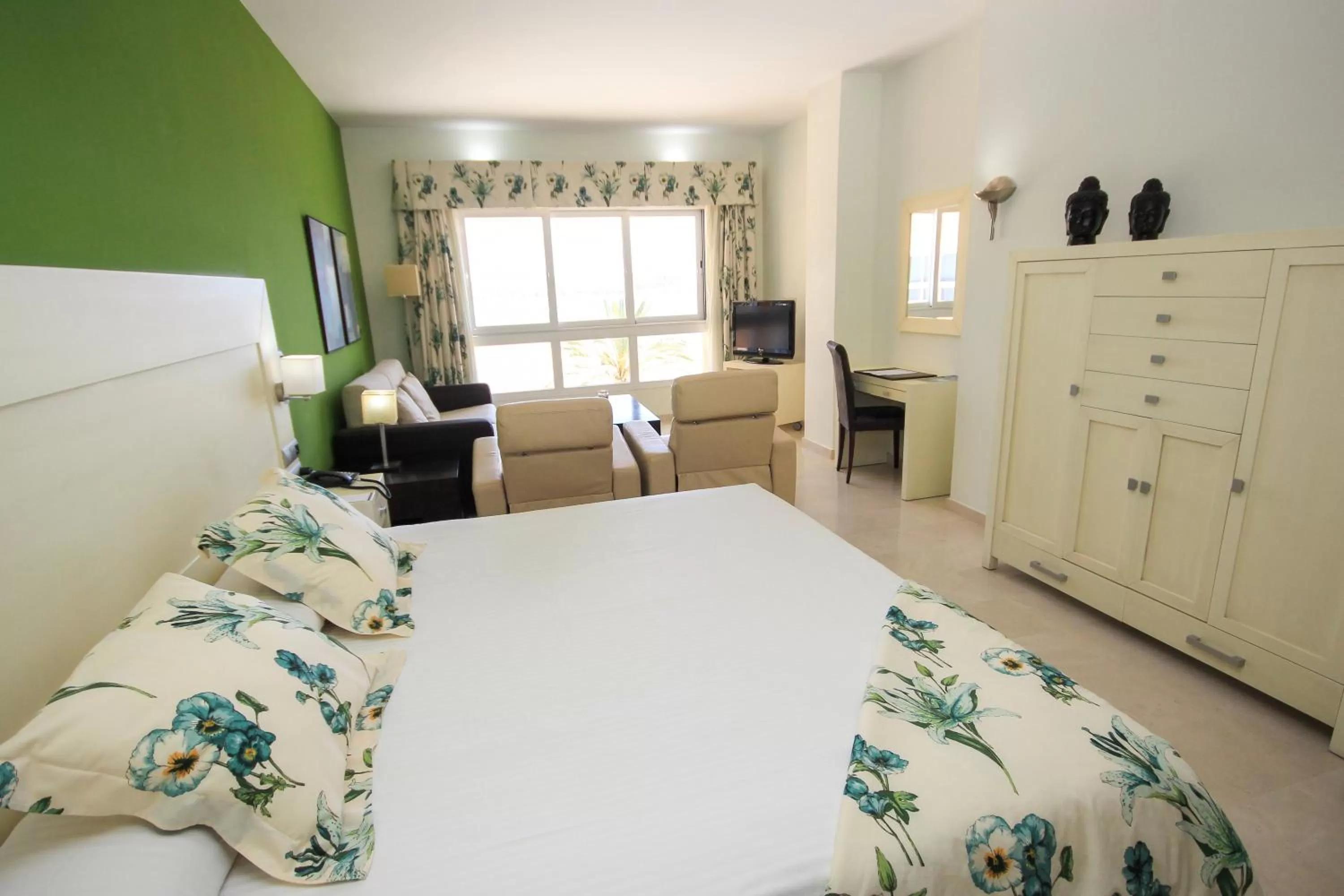 Bed in Senator Águilas