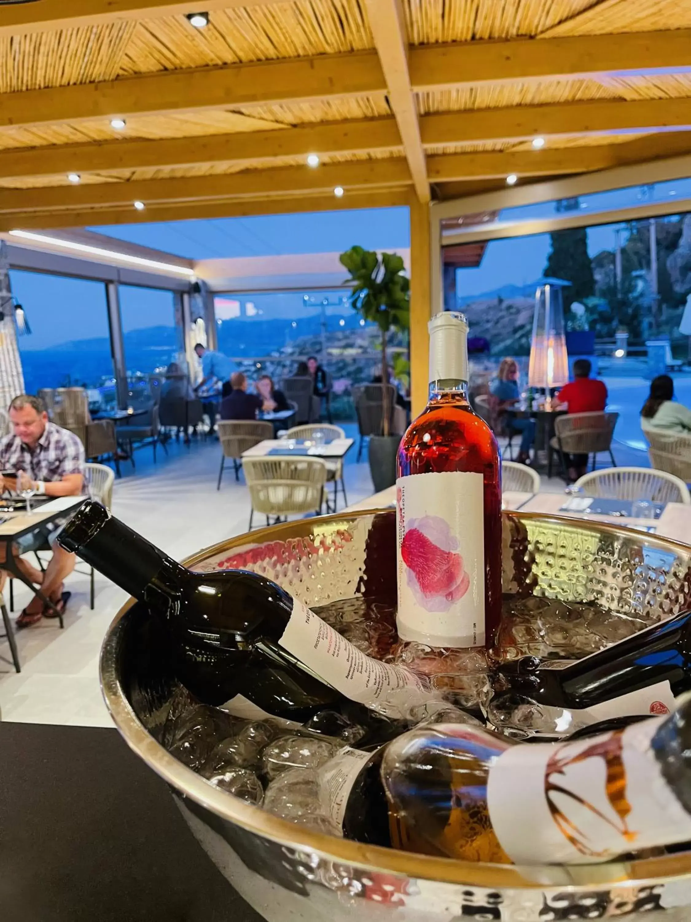 Restaurant/places to eat in Creta Blue Boutique Hotel