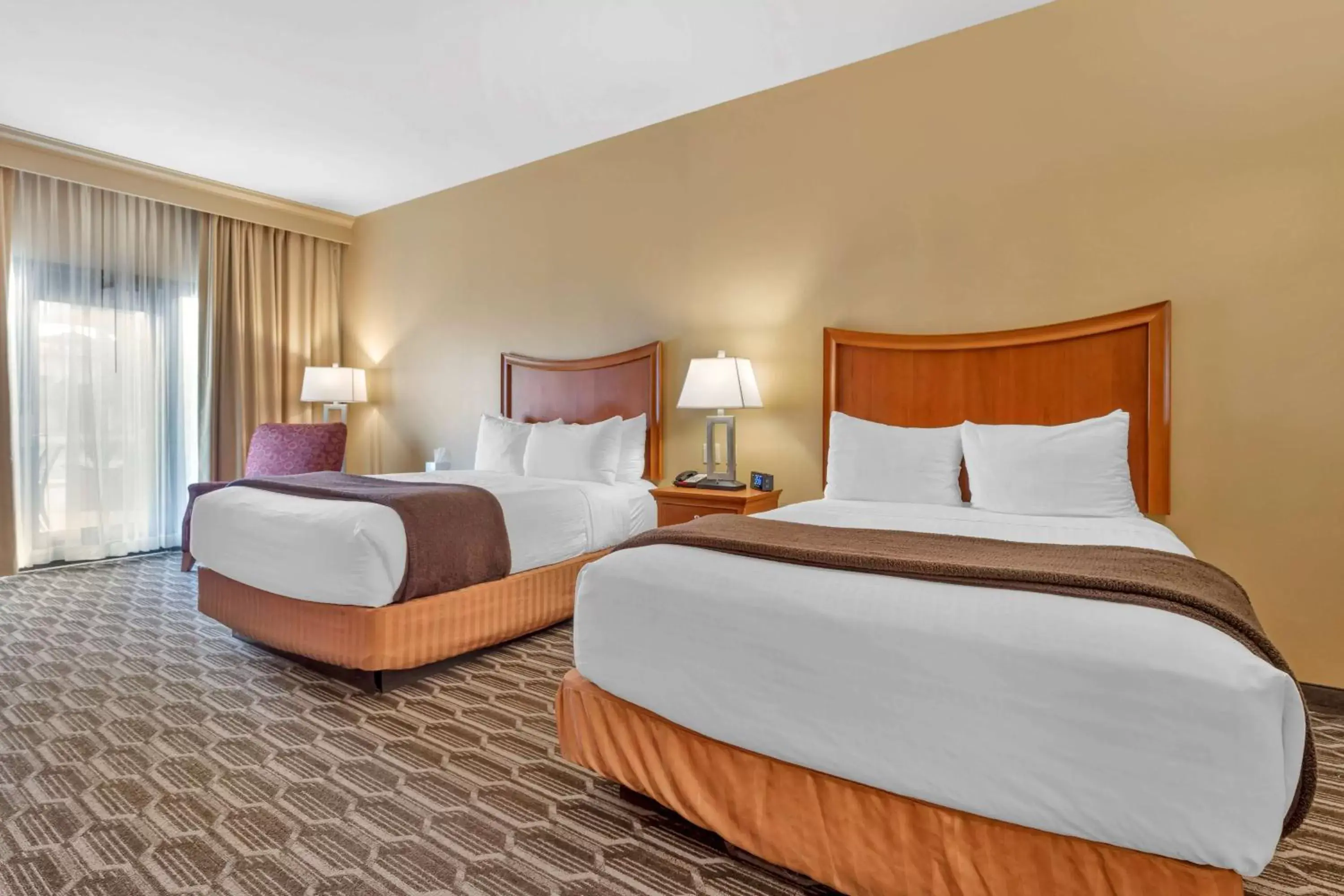 Queen Room with Two Queen Beds and Roll-In Shower - Mobility Access/Non-Smoking in Best Western Plus Swiss Chalet Hotel & Suites Queen Room with Two Queen Beds and Roll-In Shower - Mobility Access/Non-Smoking in Best Western Plus Swiss Chalet Hotel & Suites