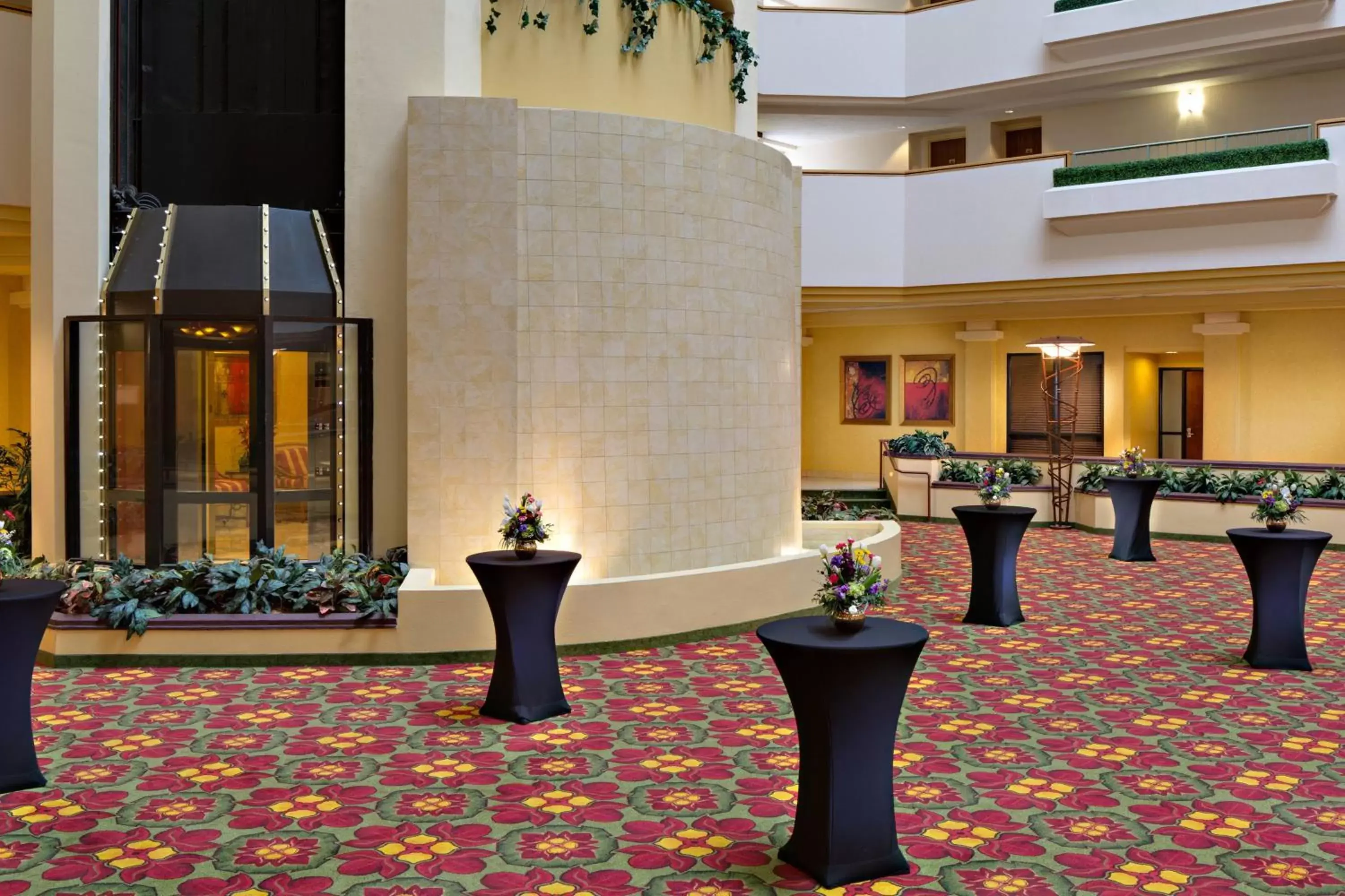 Lobby or reception in Radisson Hotel Cedar Rapids