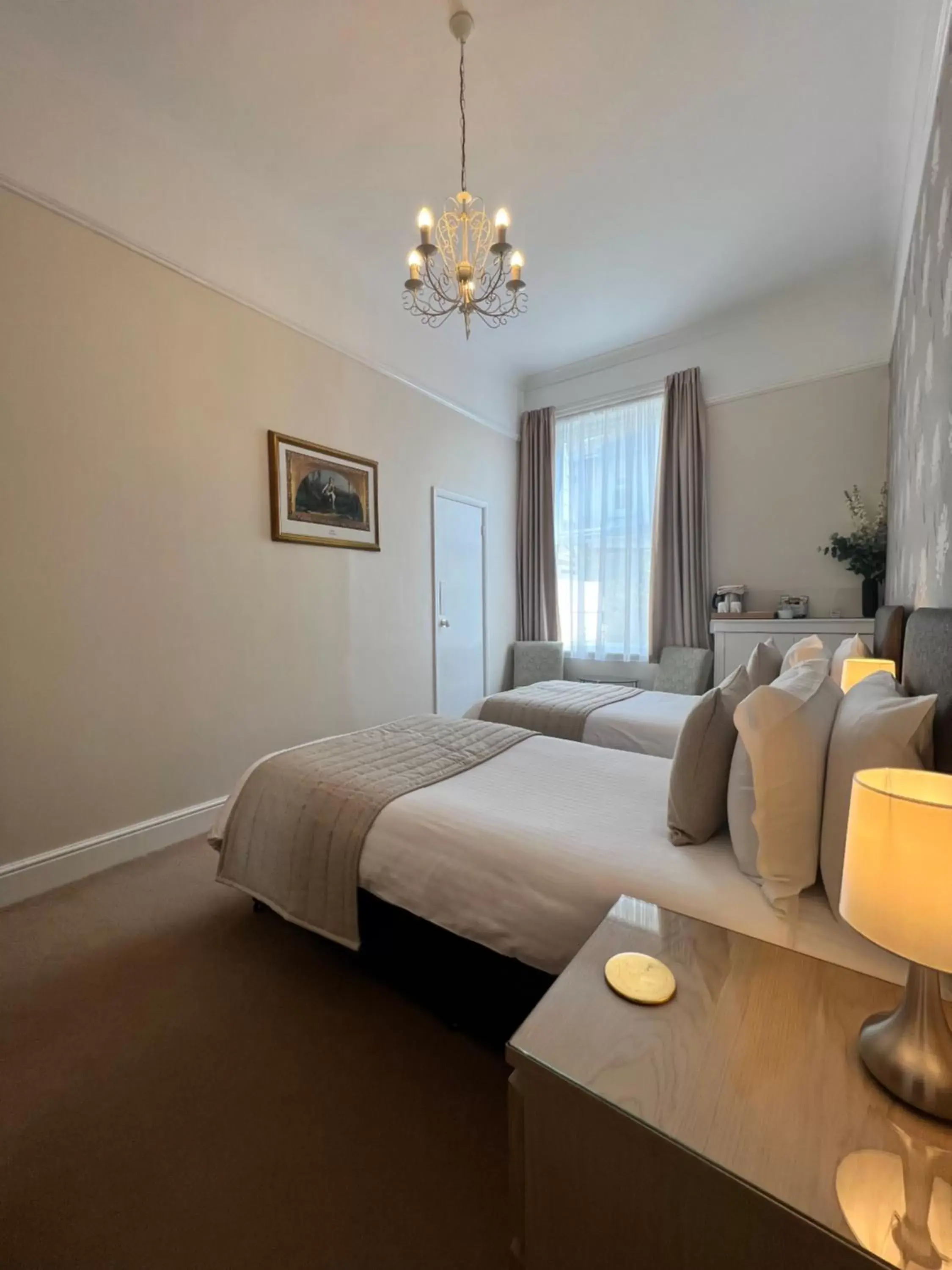 Property building, Bed in Birkdale Guest House